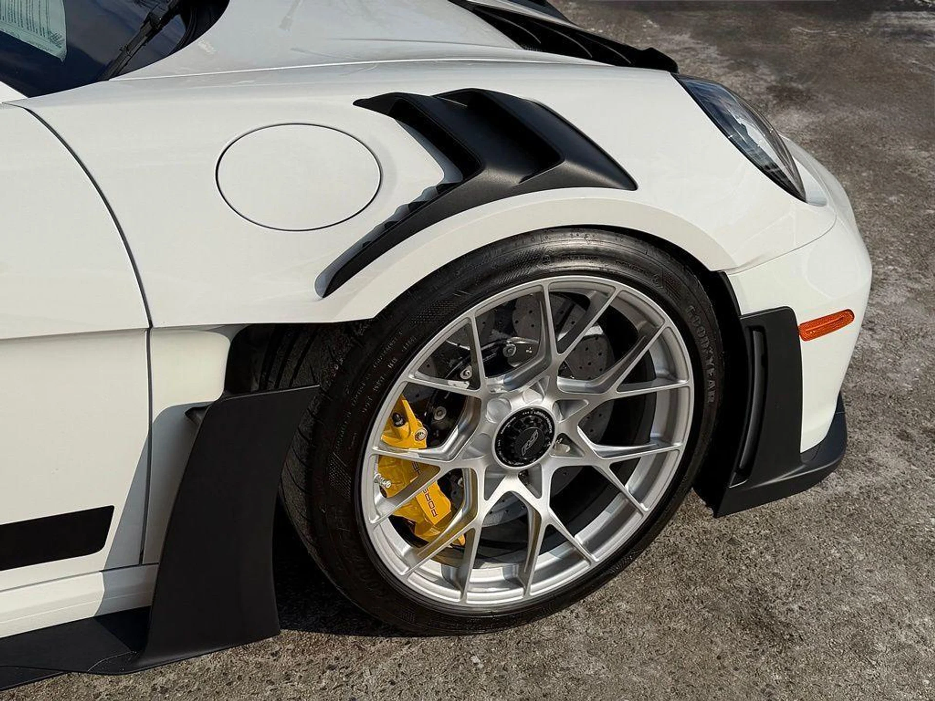 mph020_1979184145_Gw_OQ_Xv_Bt_P_Yo_Cp3_Gbf_Pk_Ujf_E_Ckq_I_9ed61a31d1