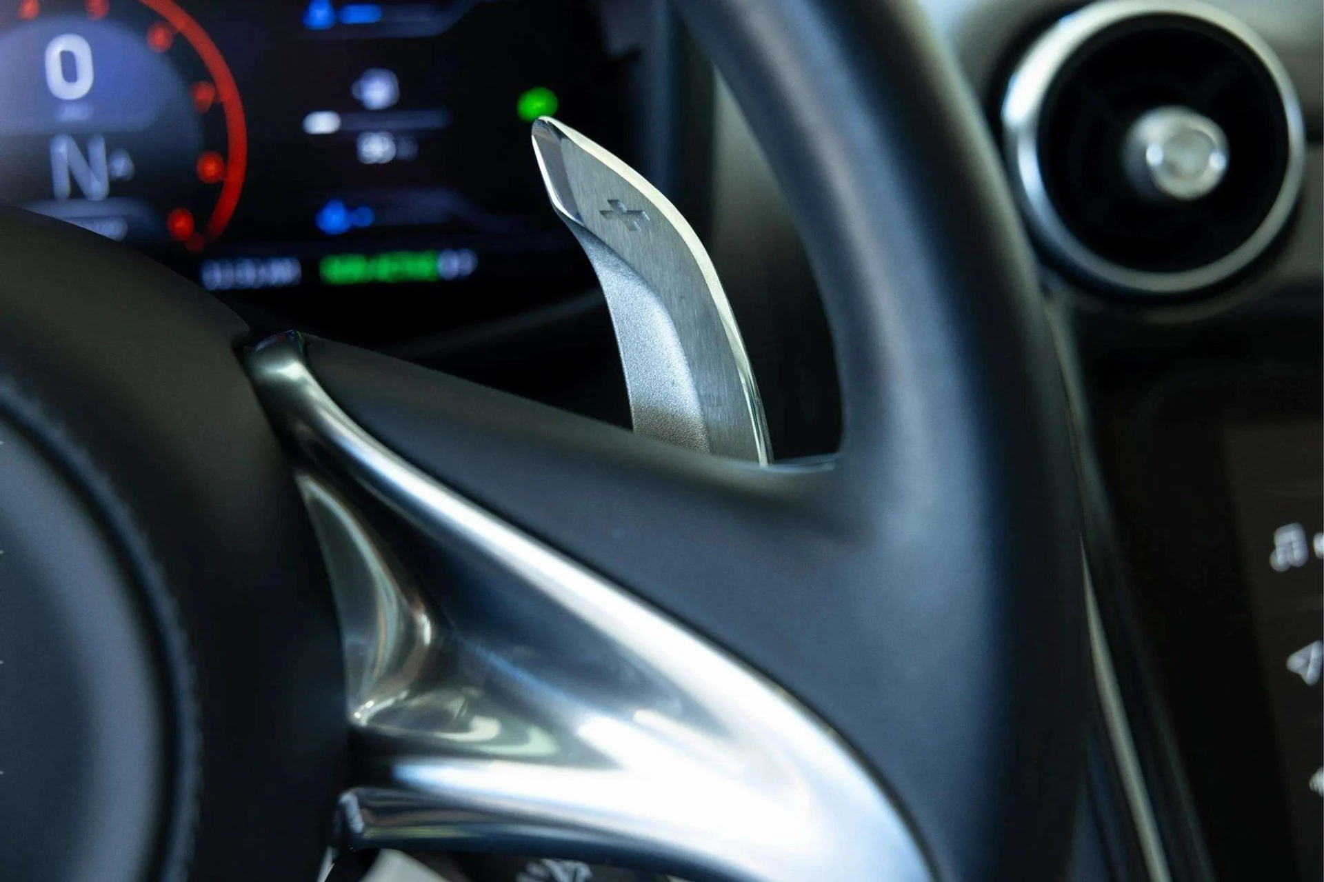 mph020_1979900019_image_21_b6f3c41f56