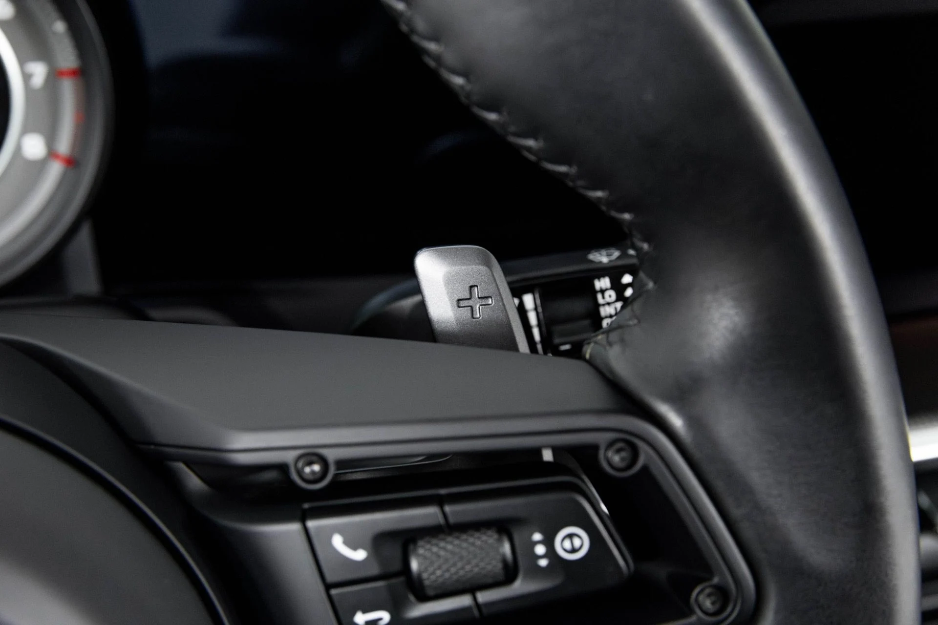 mph020_1980800361_Used_2022_Porsche_911_Turbo_S_1764184614_7248cc2d6a