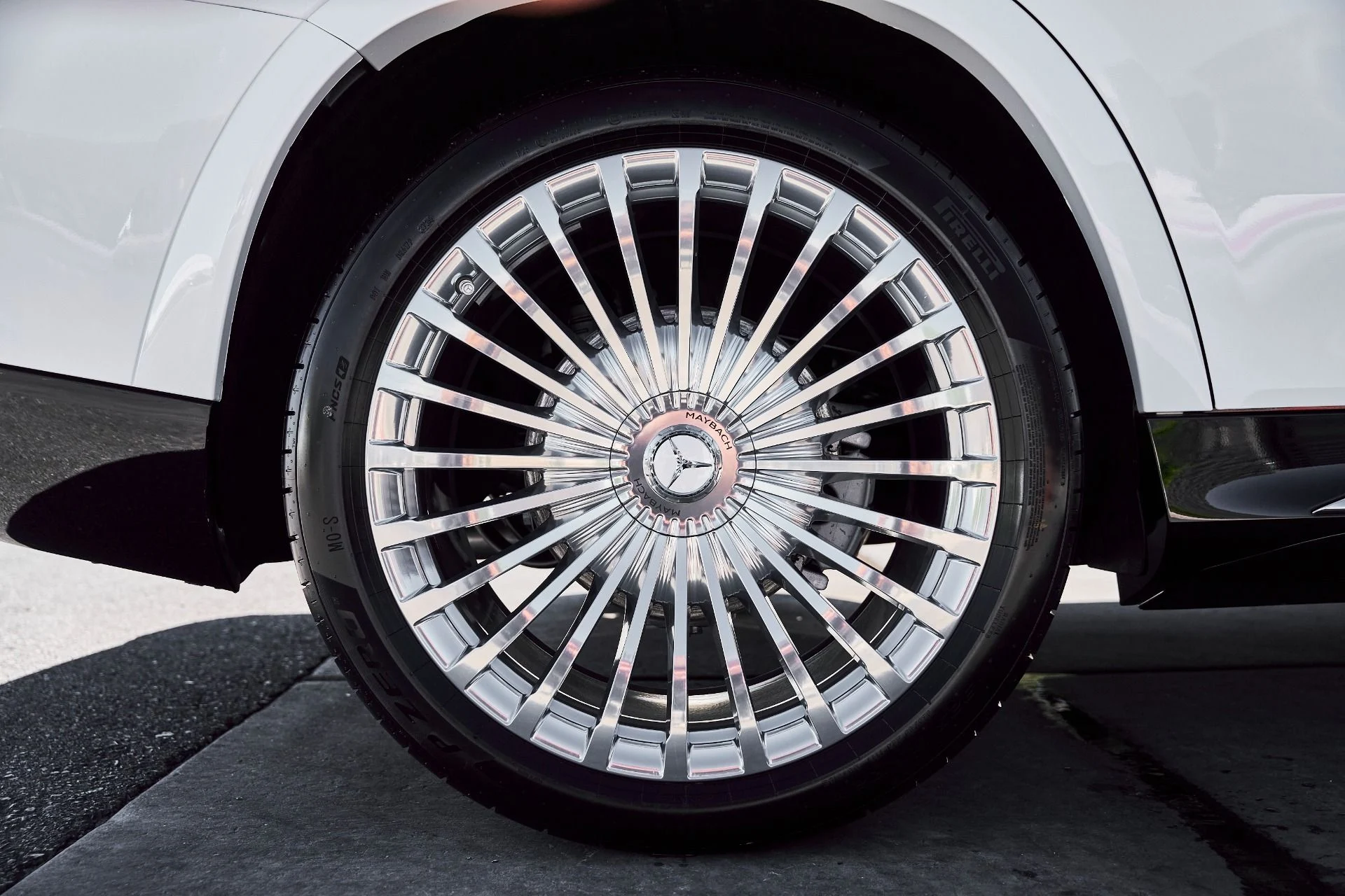 mph020_1983953060_Used_2026_Mercedes_Benz_GLS_Maybach_GLS_600_1777074069_060acfd51f