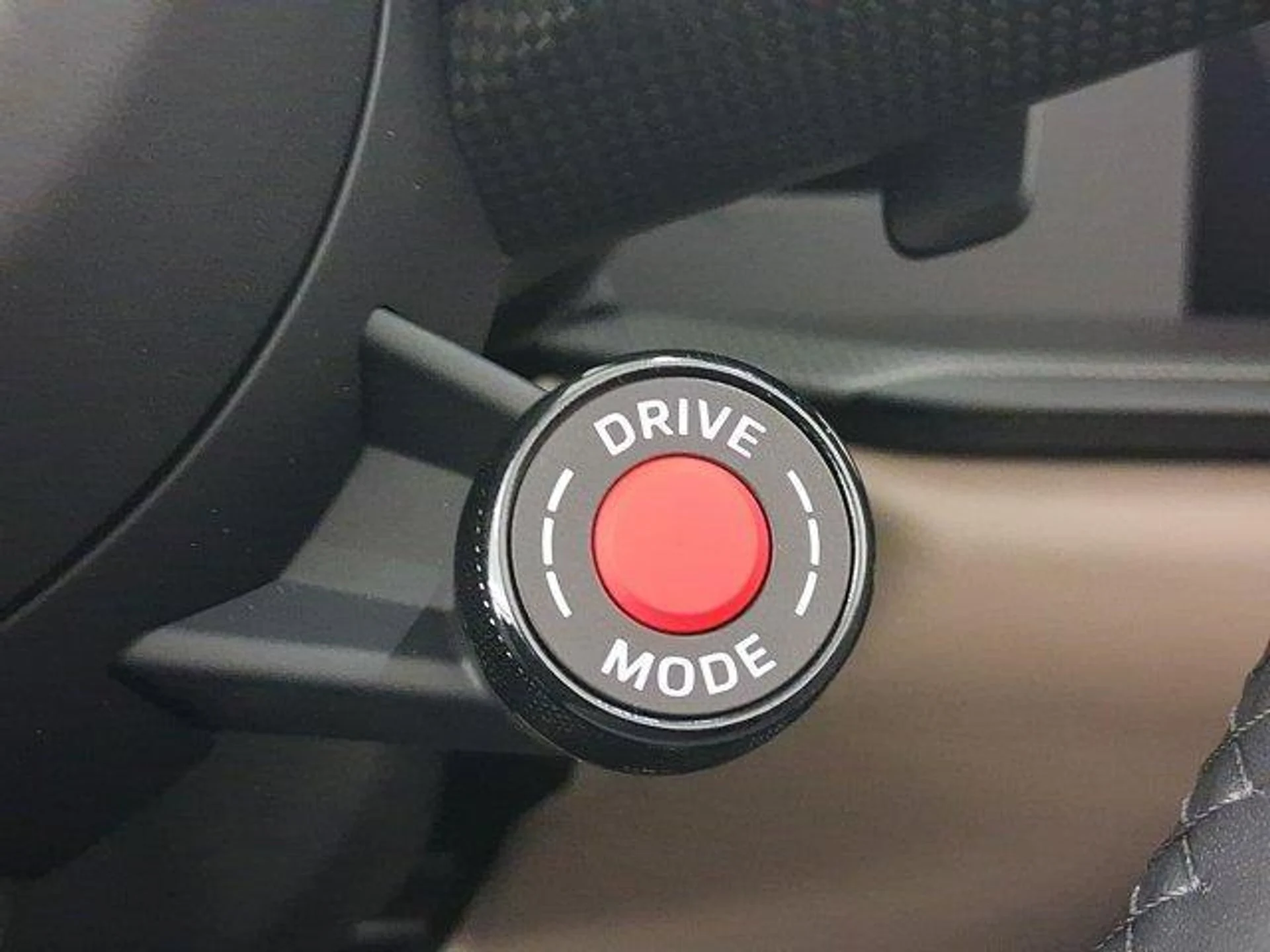 mph020_1986287832_hd_Qus_Rdnjb_MT_8t_Jc_Bf5z7dic_M_Lk_2cebca727e