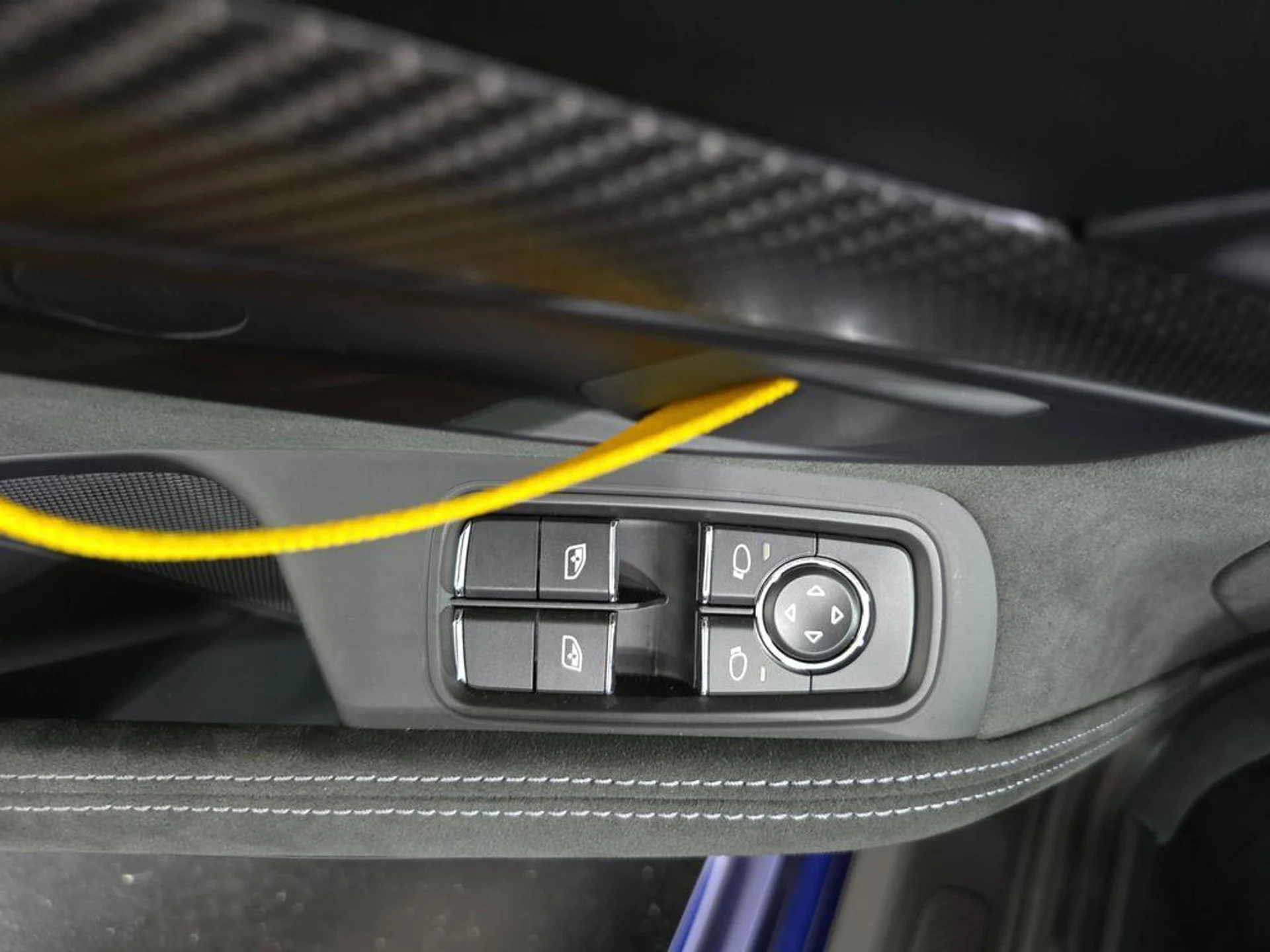 mph020_1987499001_Wl_T_Enmb_W_Ww_Xz_Z5yowzse_U_Guq_VOM_f1dfd8bfbb