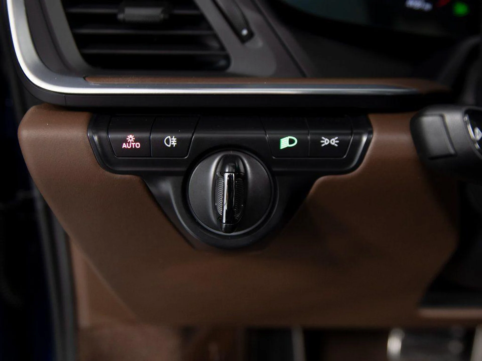 mph020_1989726397_Lo5mo3p8no_PM_j4s3j3l_E_Frwsm4_15919ae0fb