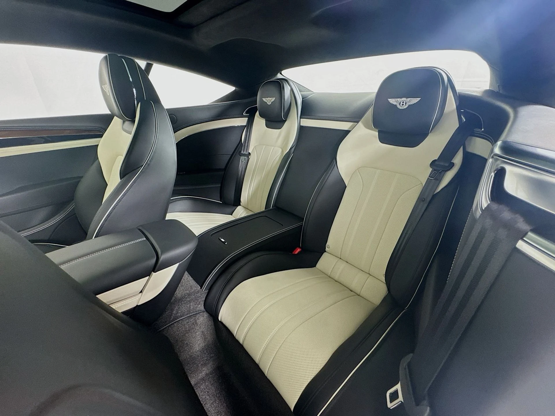 mph020_1989871574_b051cf8037bc23ed45905cbb00416dcax_f50e2f4f17