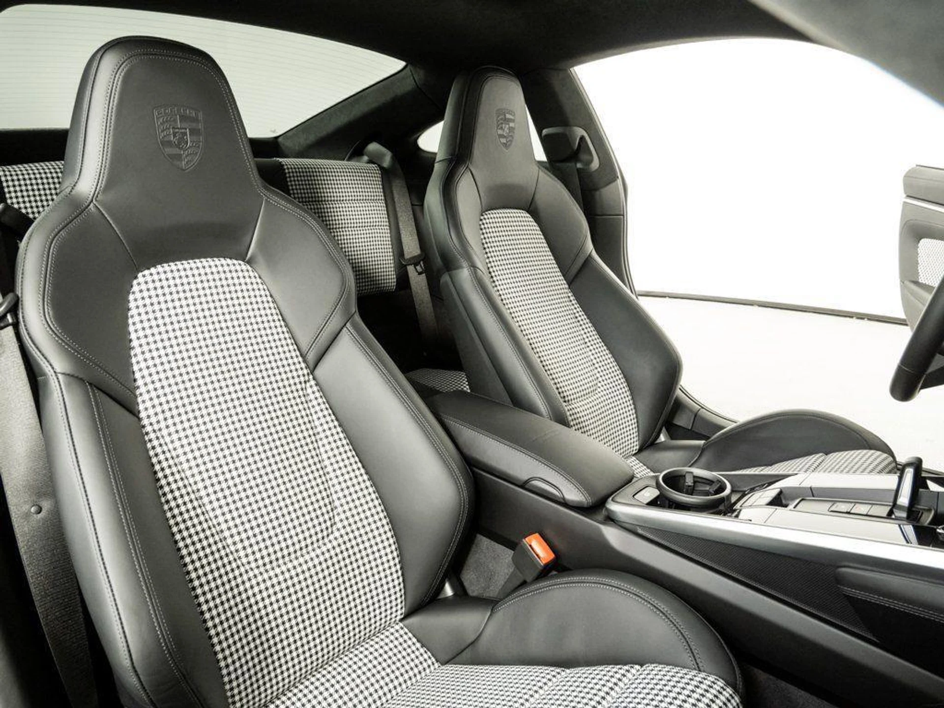 mph020_1991897326_T_Uqt_ceaqcl_EBN_Sl_E9cd54ufg_e73176e3ba