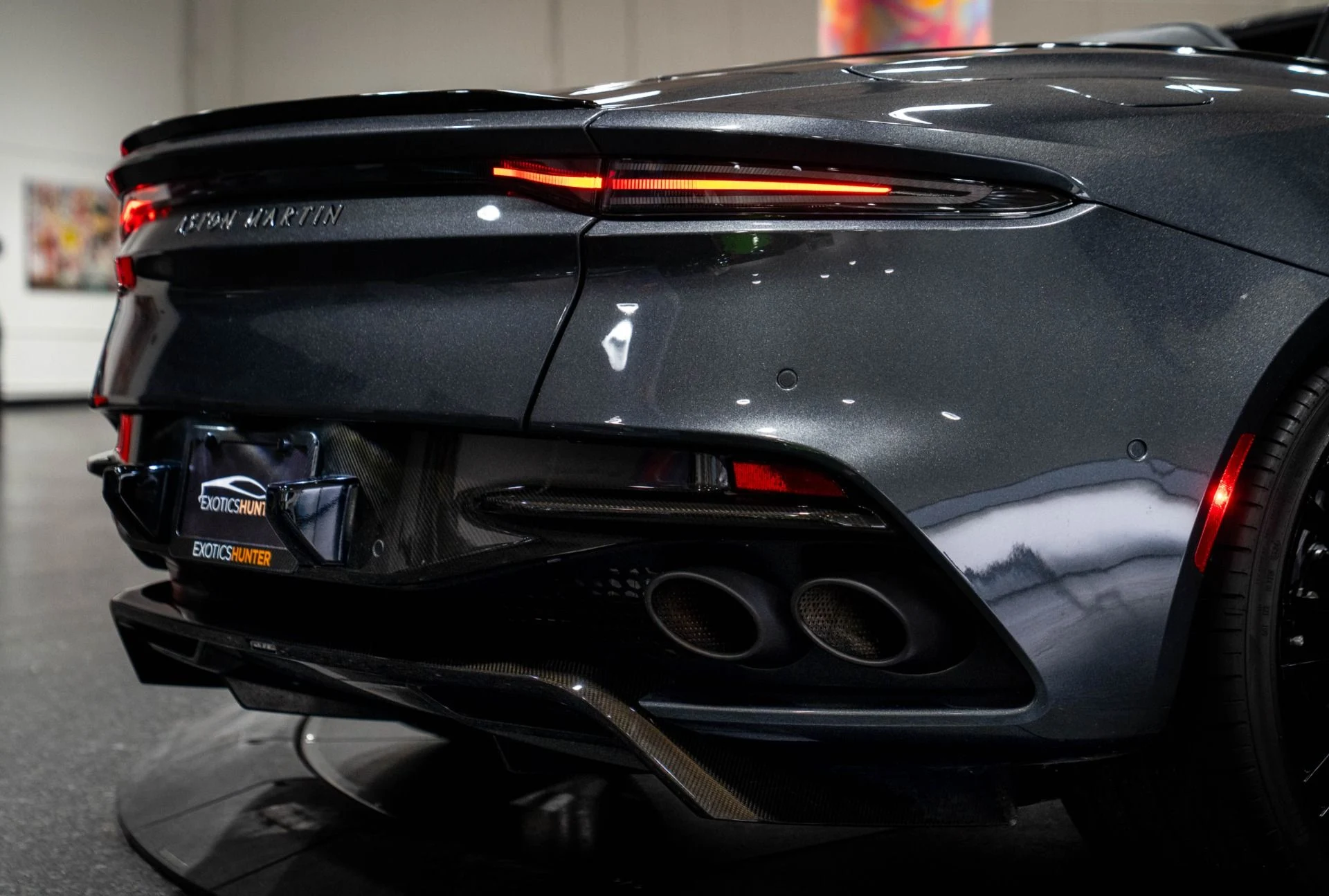 mph020_1992248320_Used_2020_Aston_Martin_DBS_Superleggera_1767994739_6b6a7c9f70