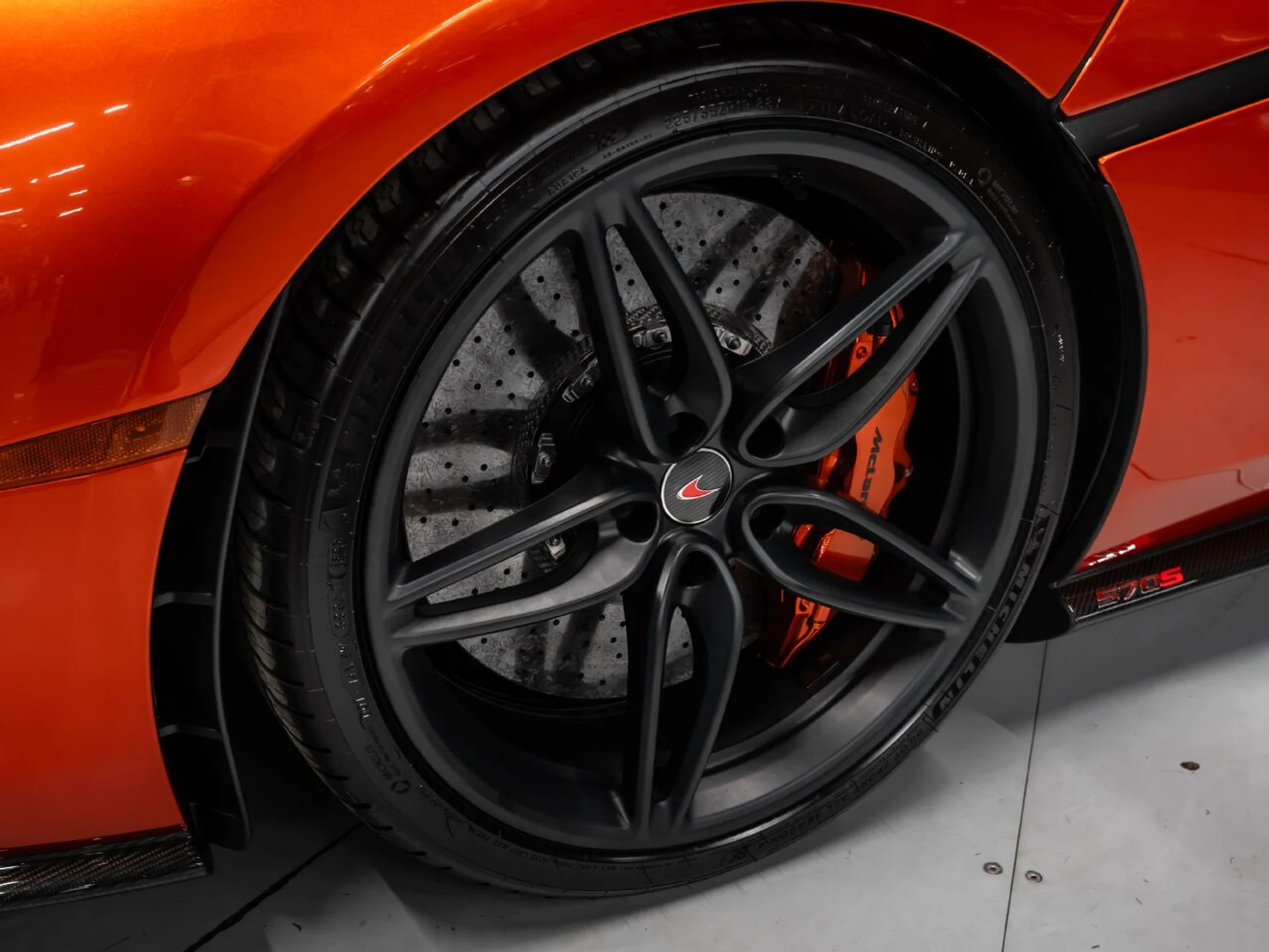 mph020_2000187926_mclaren_570s_2017_6c9c1c769a