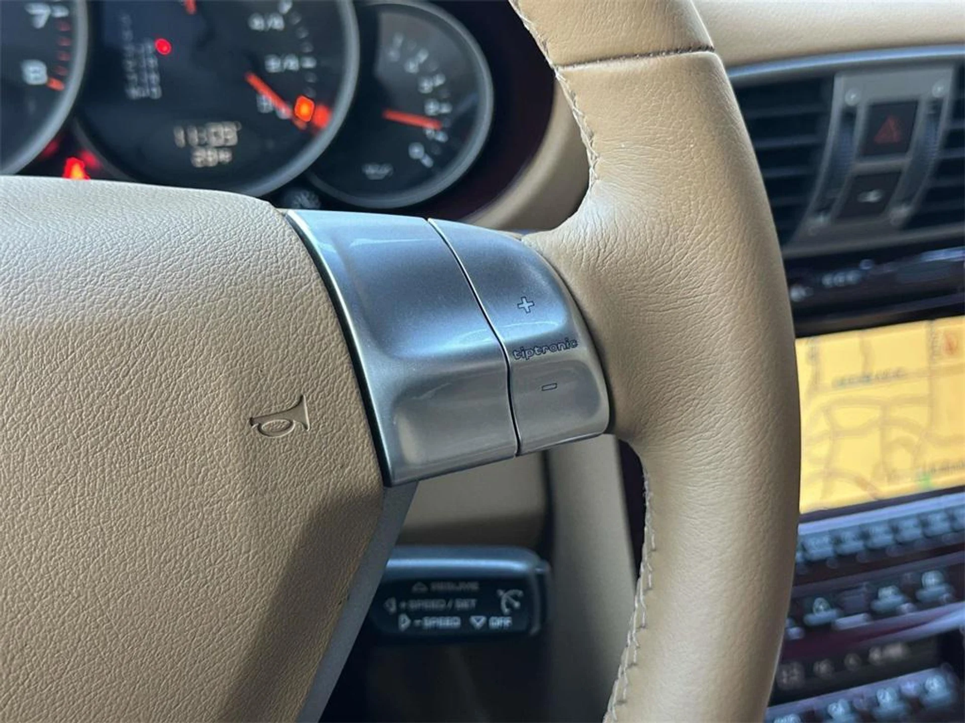 mph020_2000649386_EL_6_V6p_W_Xt_Kq_O_Bns_Ln_VP_Sv_Kr_T_Ls_03d6387648