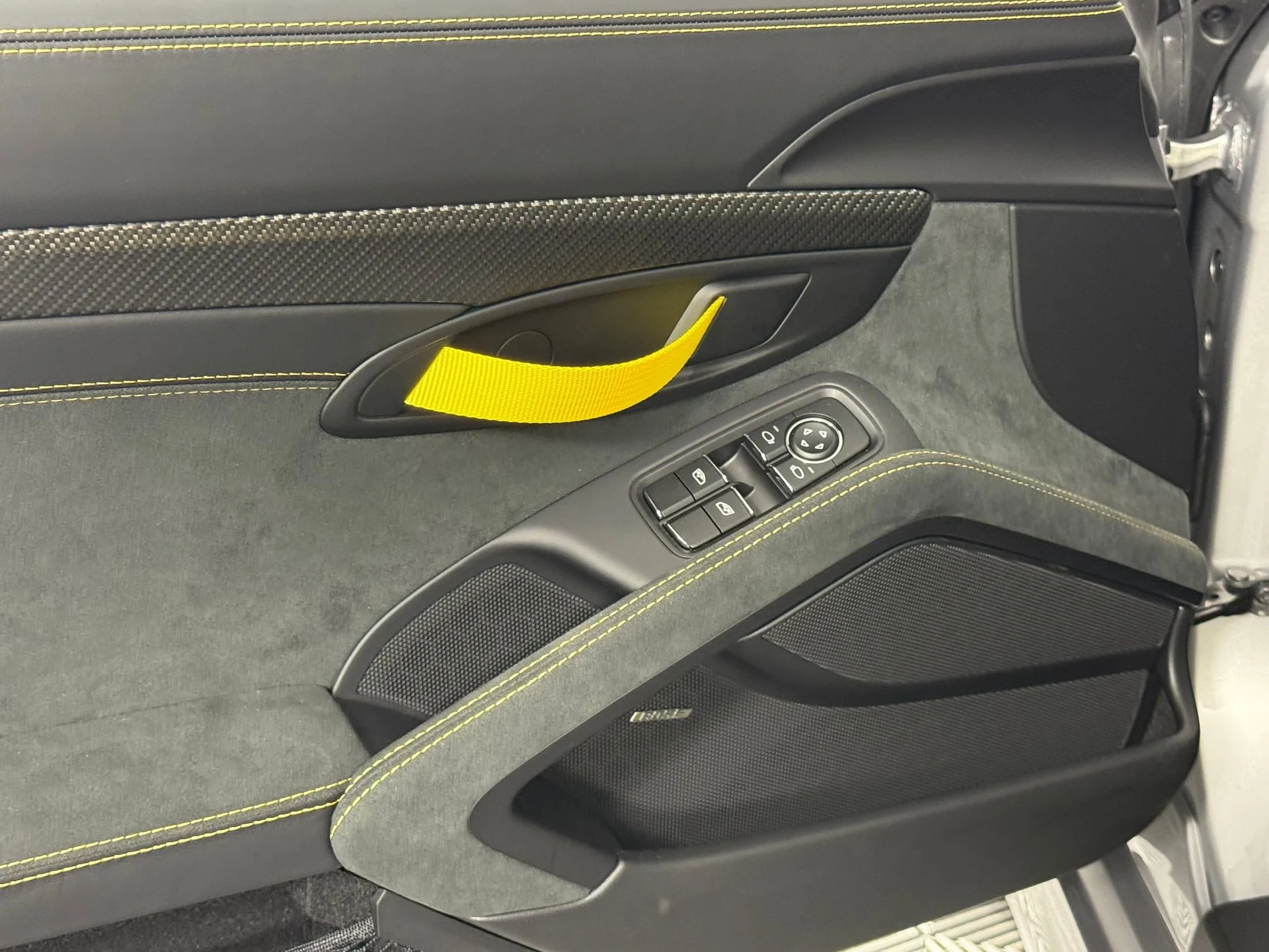 mph020_2000955569_0fe2fc4f3be5ae20ad9a918fb0ec67b5x_16442cd247