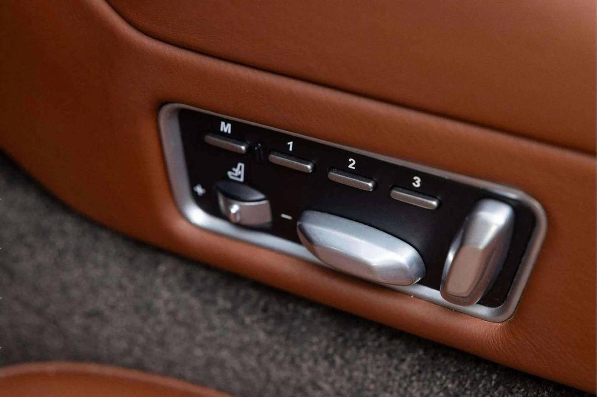 mph020_2001000801_n_Ps_Rpjl_CST_3_Bq_J8_T_Egh86ws_Dd_Sk_ff5b12bea9