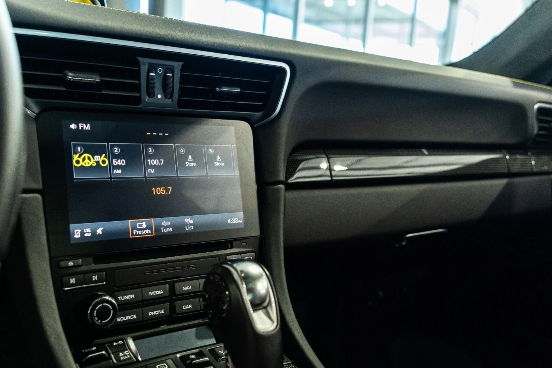 mph020_2002143015_IQ_8ca5d34692