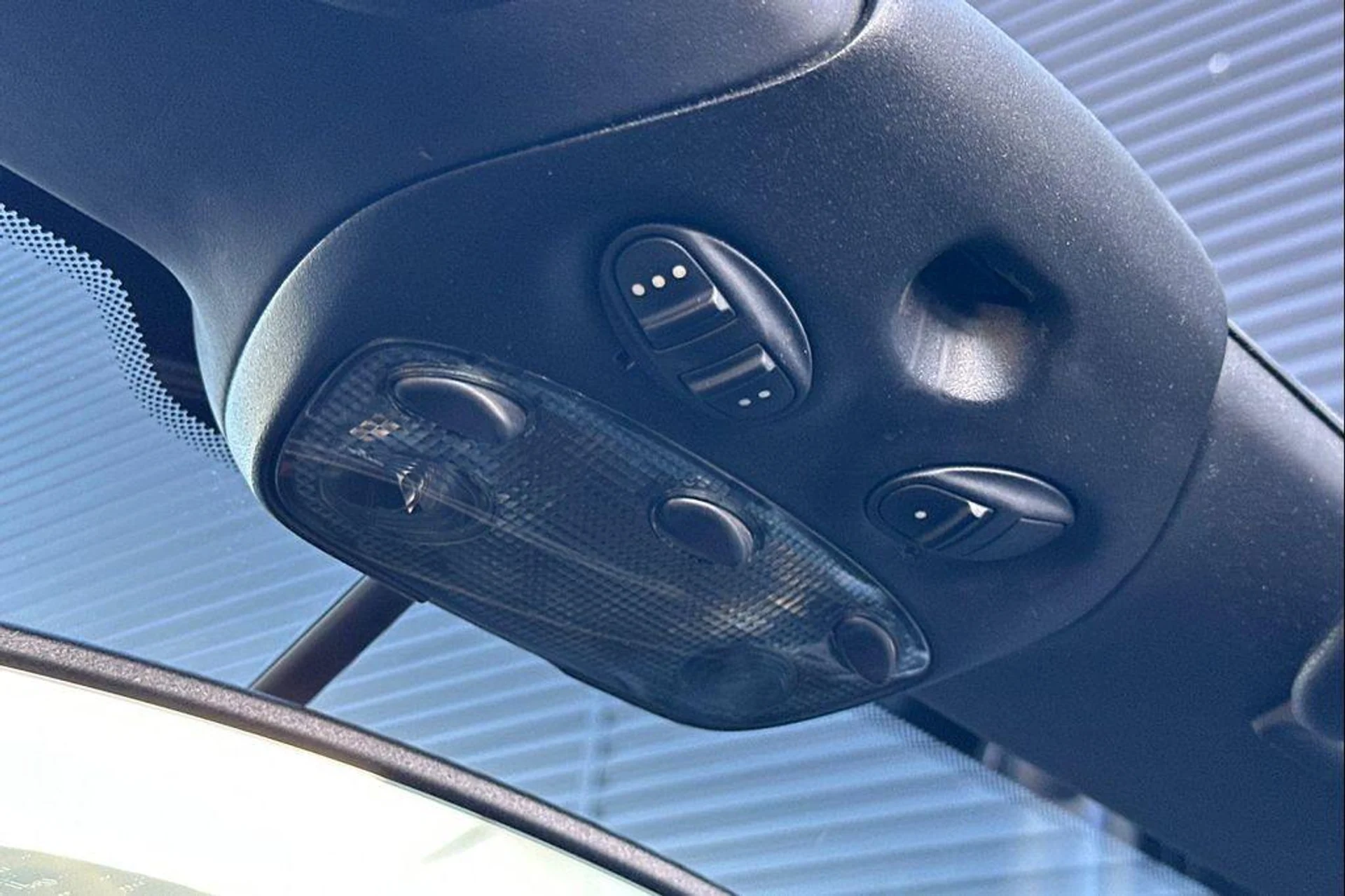 mph020_2011247131_y_n_Lh_SKT_Yuf04_PV_Hmx_Z_Tj_Ef_Iw_Y_65c6e887a4