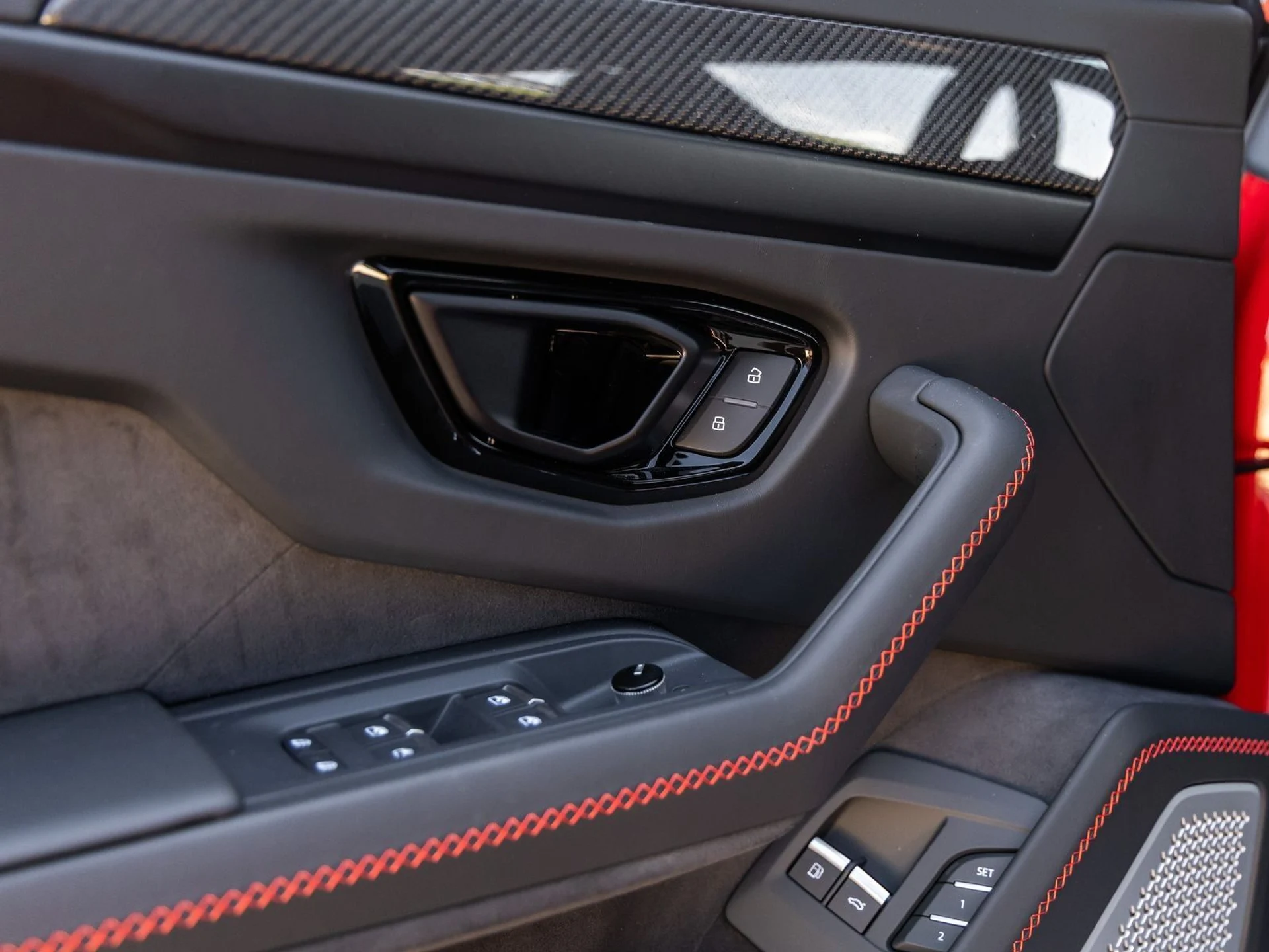 mph020_2011436243_21_c3f2b6c162