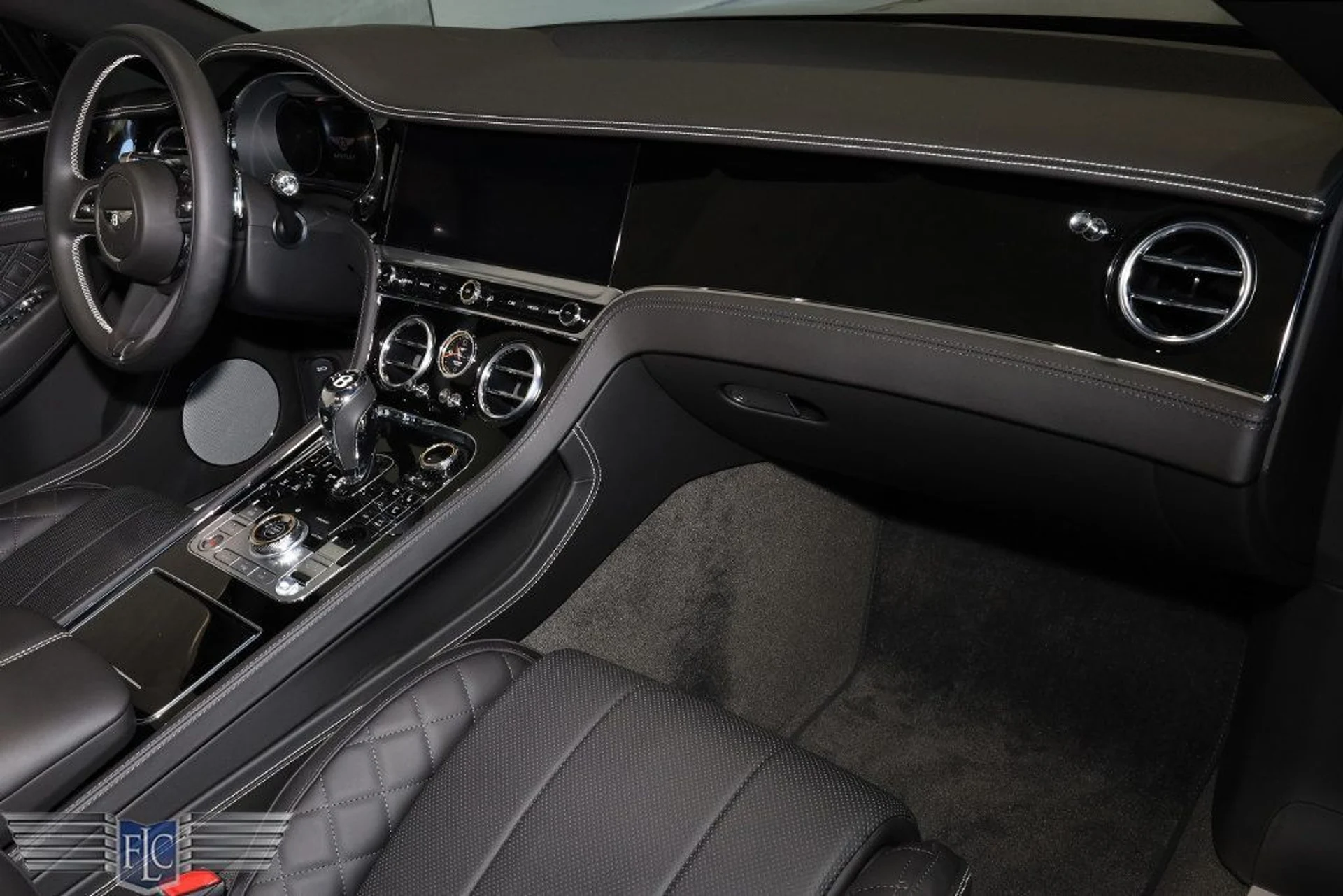 mph020_2017886226_used_2022_bentley_continental_gtcv8mullinerconvertible_9689_22970433_21_1024_72a3bebec8