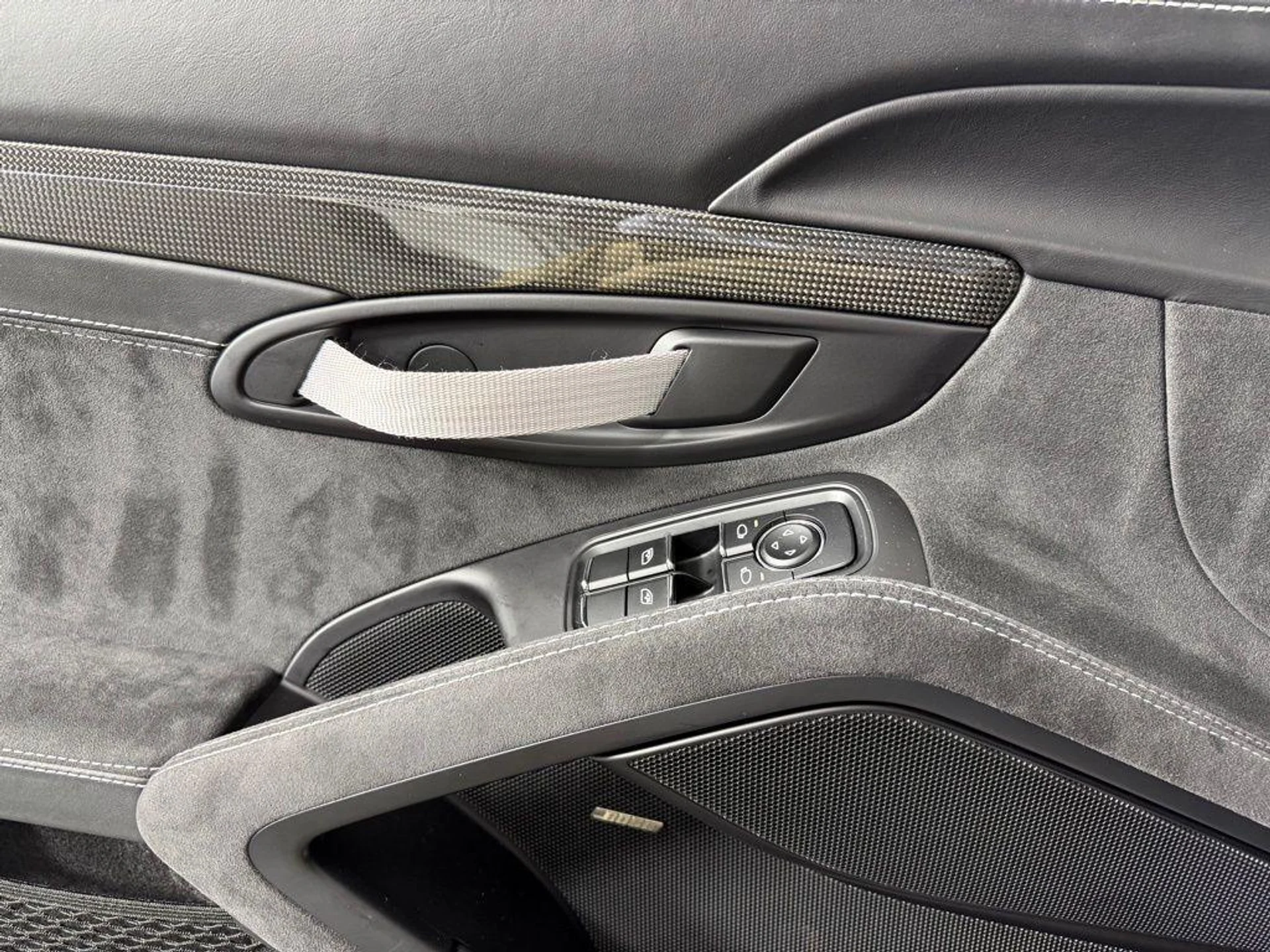 mph020_2022177543_D_Pe9zv_Dn5_KYR_762g_Dr_Oqn_XE_Ml_EA_954a9dc406