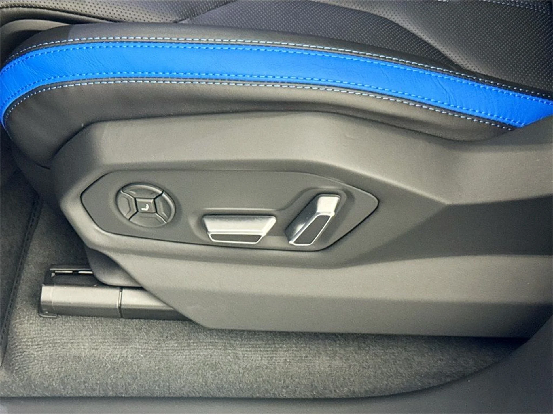 mph020_20314513_3ec1e8e59ac6756b34bfa7a6af6af8d5_34530a45d0