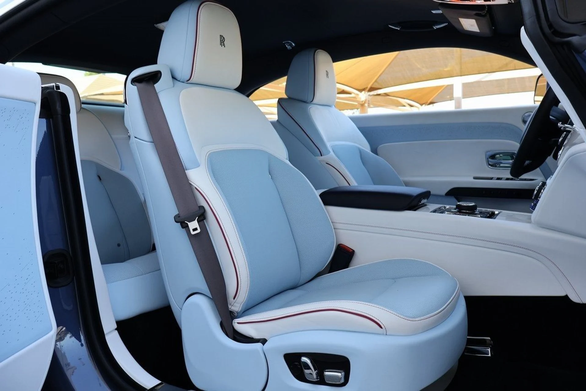 mph020_2033416519_21_2642013ec5