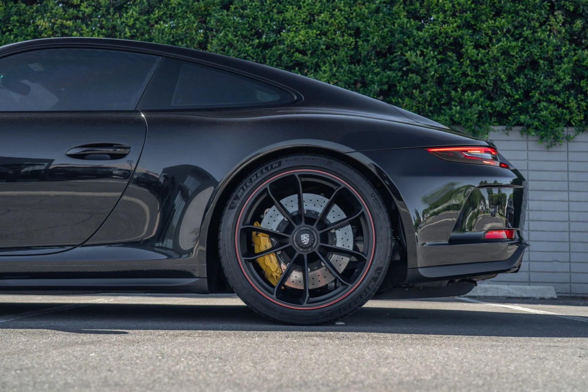 mph020_2039187872_Used_2019_Porsche_911_GT_3_Touring_1760739236_769fdf5c5e