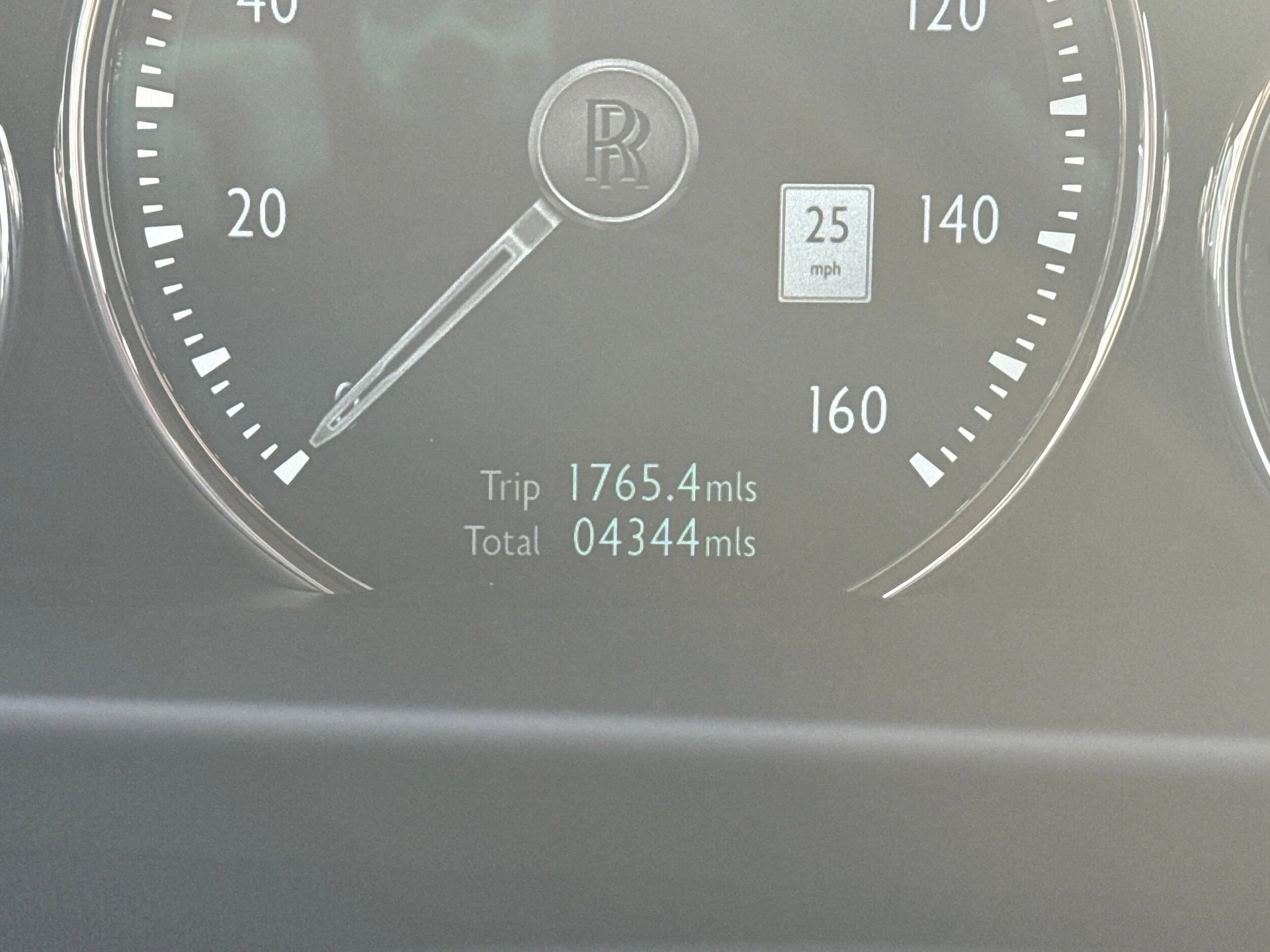 mph020_204206261_242ca33a23cbfd9de815d4a66199d664x_ab1a5666ae