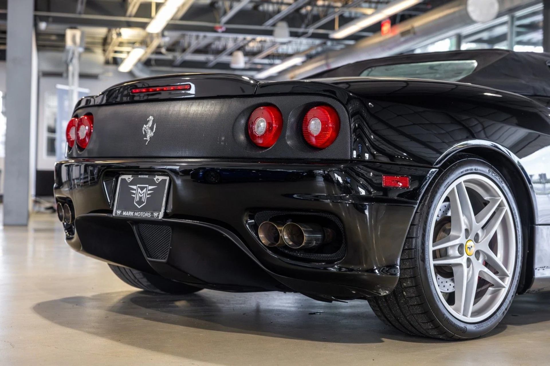 mph020_2043609699_VQ_35cedd4d6f