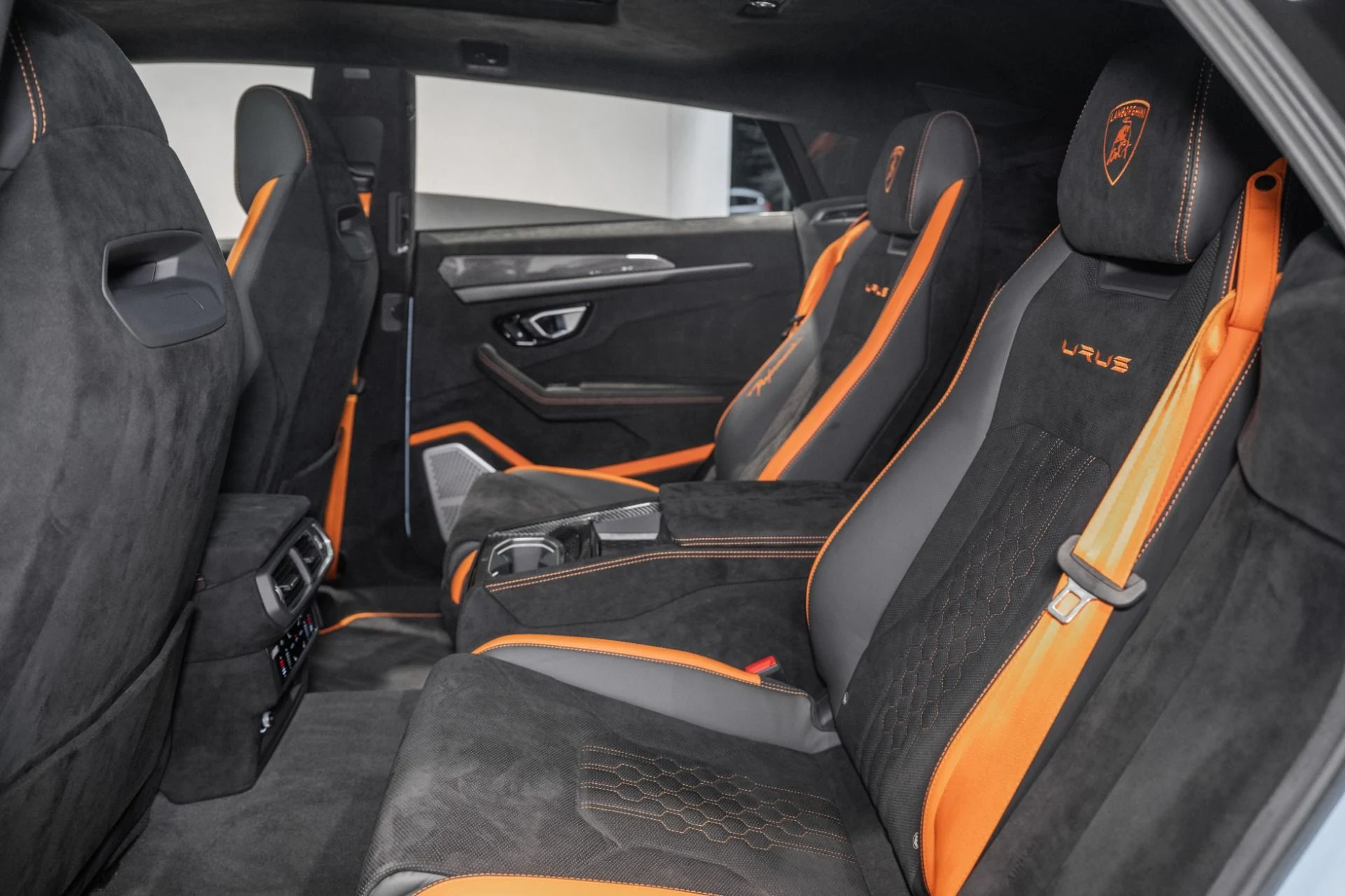 mph020_2044868515_Used_2024_Lamborghini_Urus_Performante_1773070205_408ebc5a01