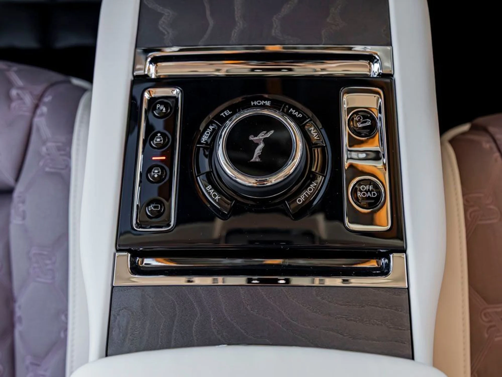 mph020_2044935859_21_3dcd8be3ba