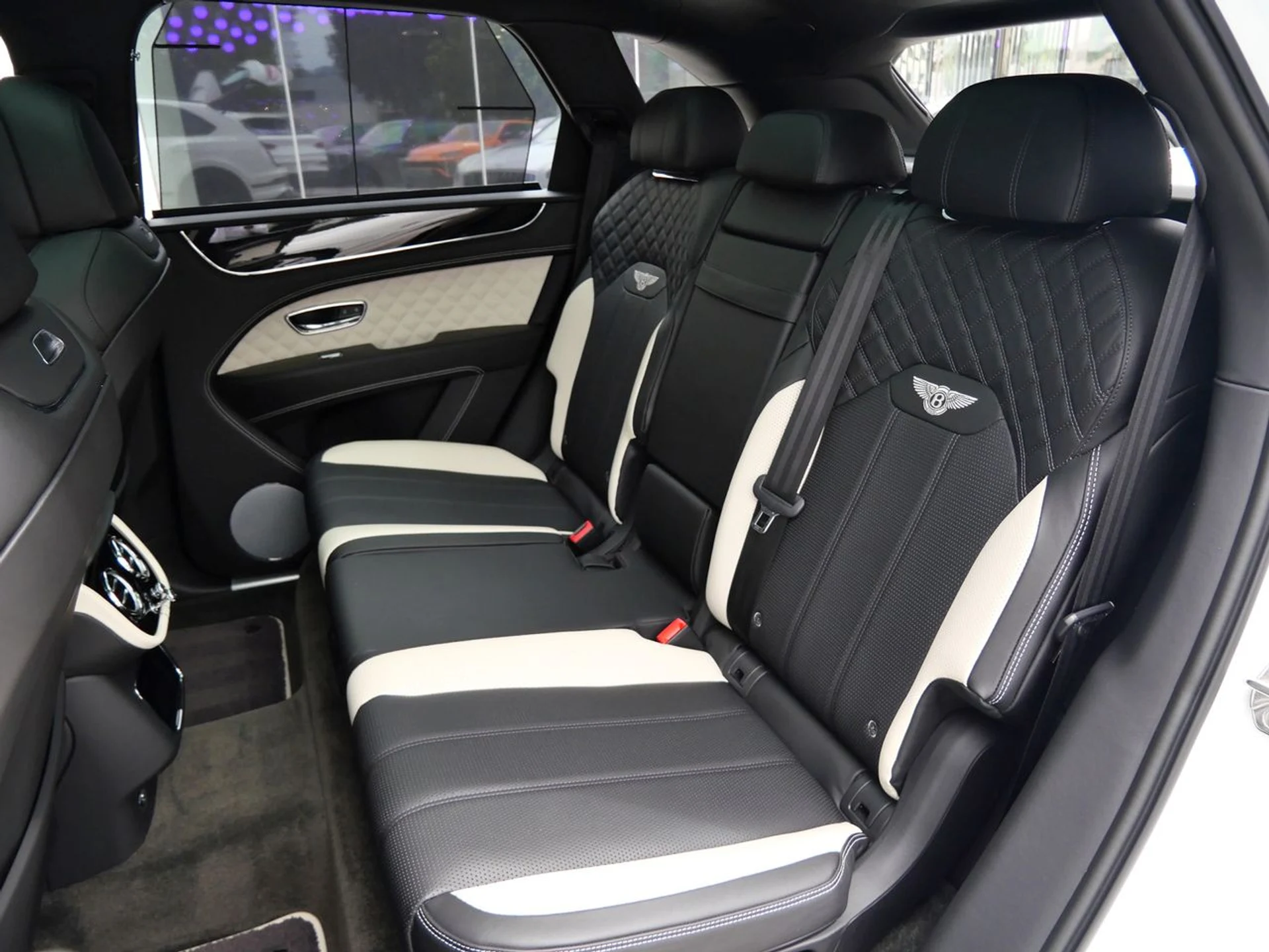 mph020_2051727882_b4565365775447a72d85117aa6af34a9x_598dfab650