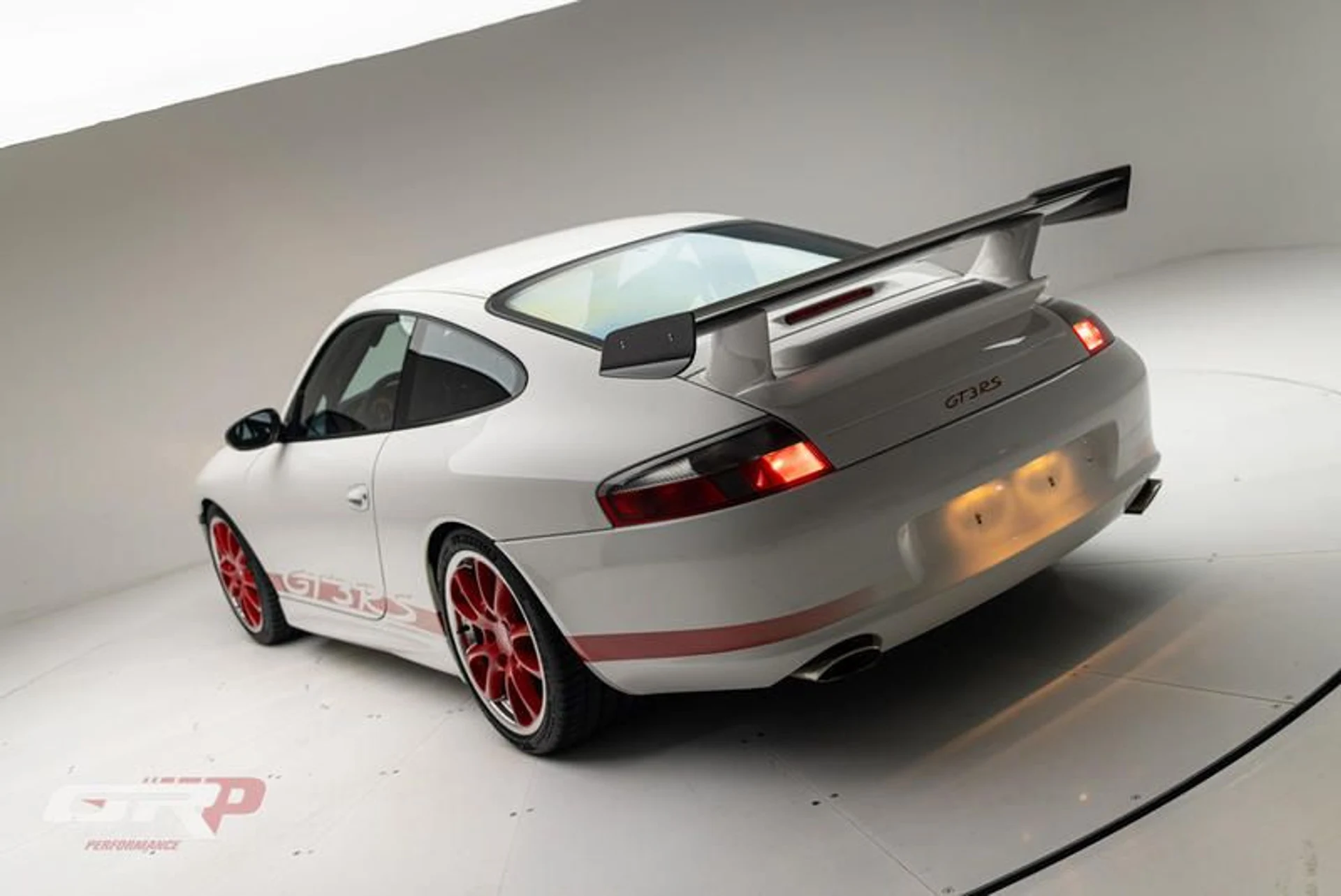 mph020_2053818892_644_E0915_2_A7_A_44_FF_A19_E_76_D1702_D18_CA_7eb3fc7c01