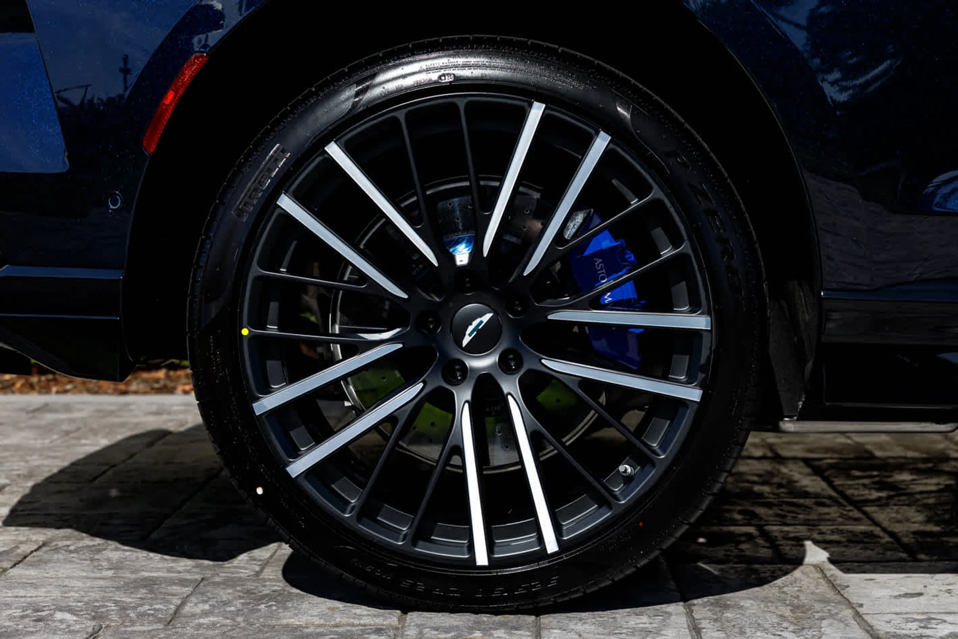 mph020_2055471358_21_d1e4aa8e01