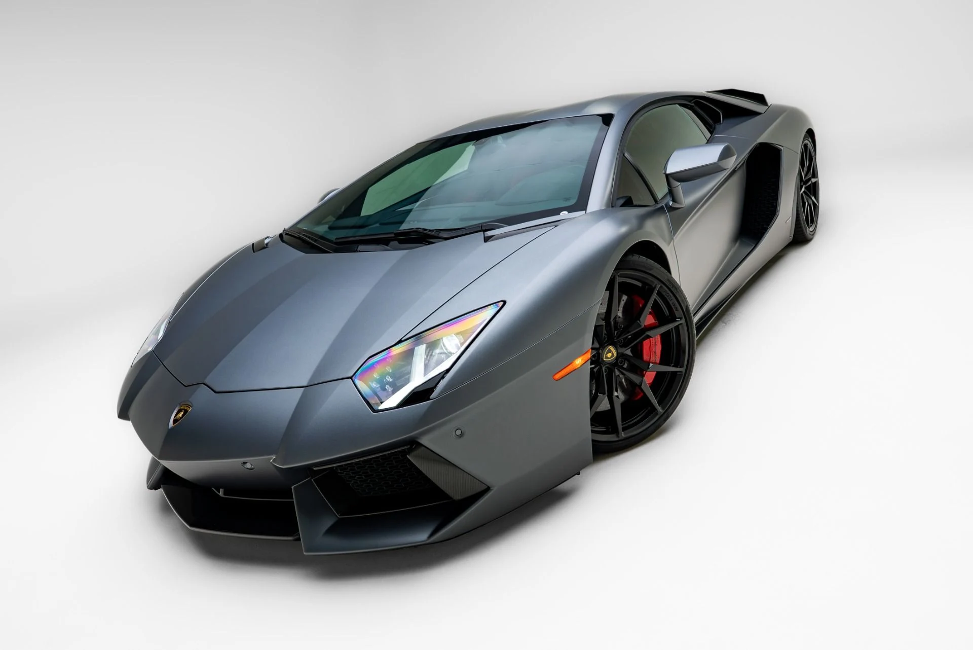 mph020_2056594577_Used_2015_Lamborghini_Aventador_LP_700_4_1778261786_bdf72b427c