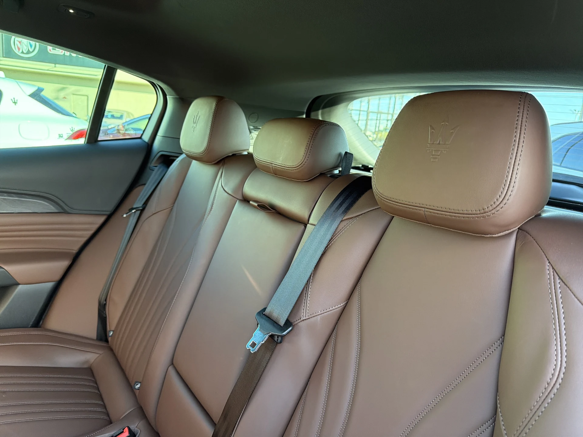 mph020_2059431181_21_80117bfef0