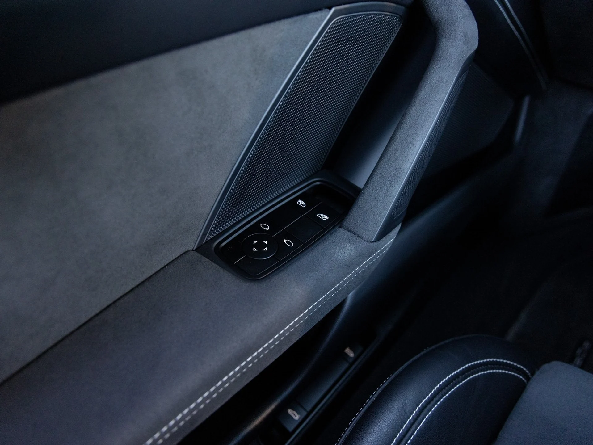 mph020_205957912_21_1567252128