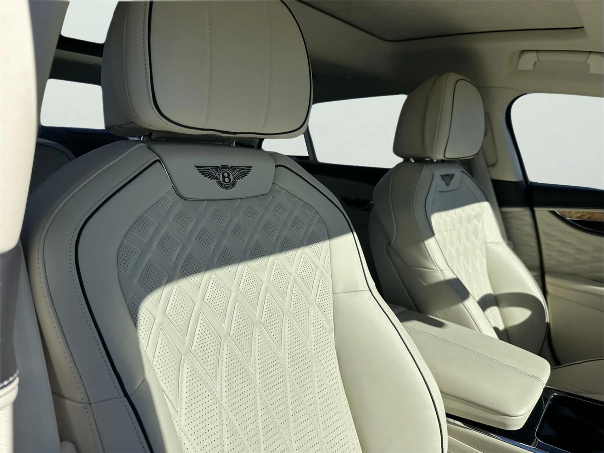 mph020_2063908415_3cdb43d25ad75872012efd44053afe5e_a2578f5ba3