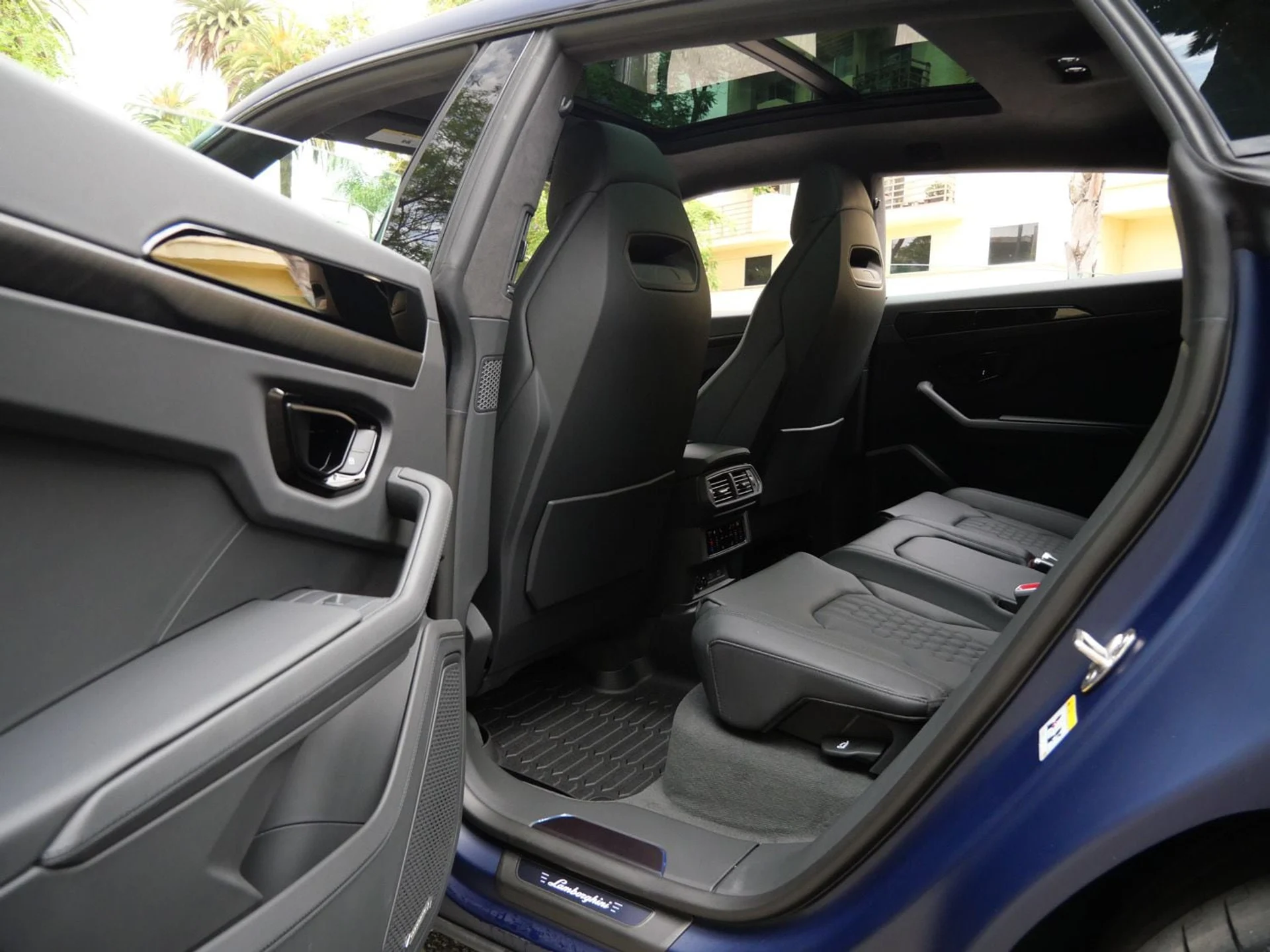 mph020_2064078294_0617788080dbd2c5530ca999b91e22ecx_aeac9393d3