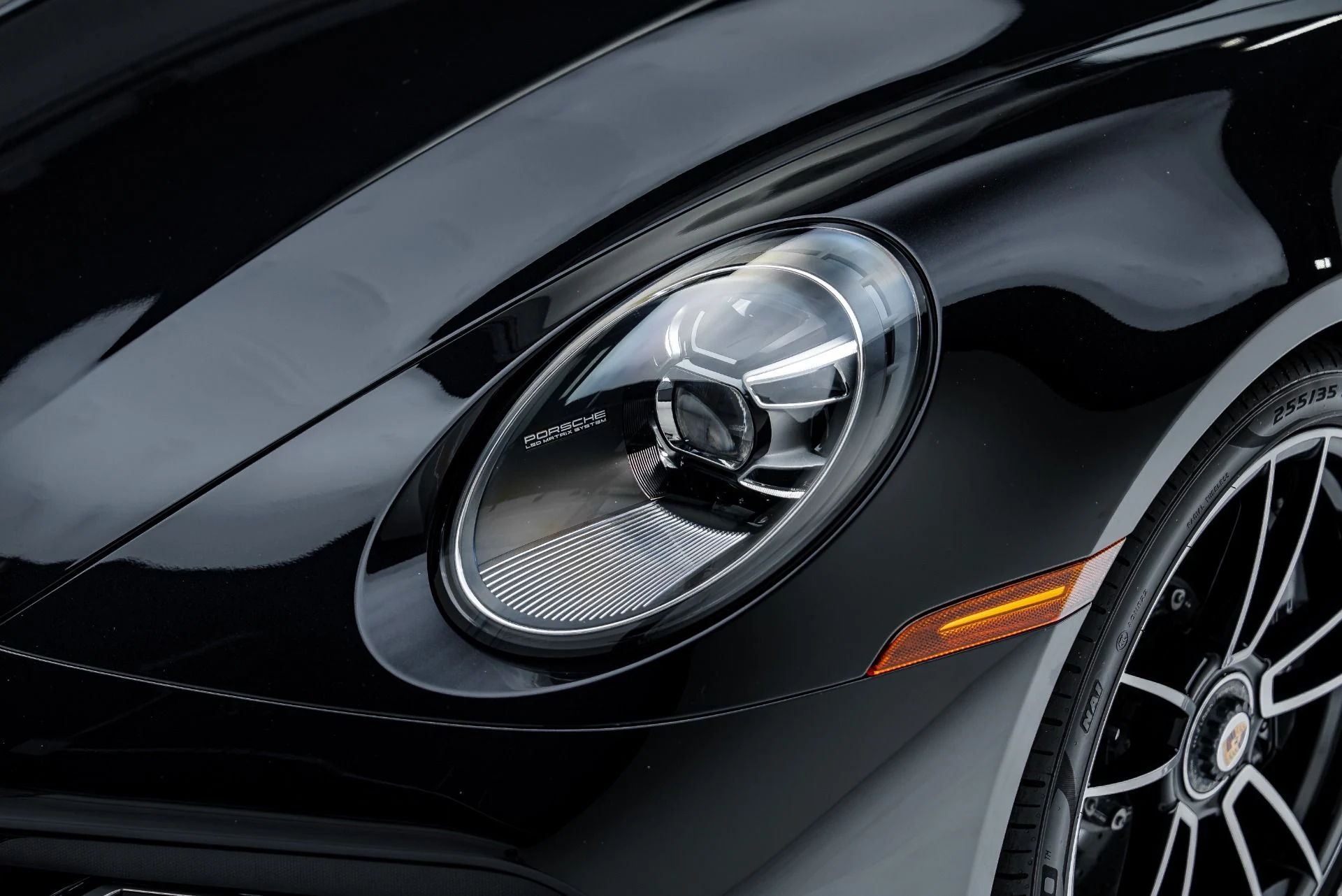 mph020_2065844235_Used_2021_Porsche_911_Turbo_S_1792023467_cfb5c21525