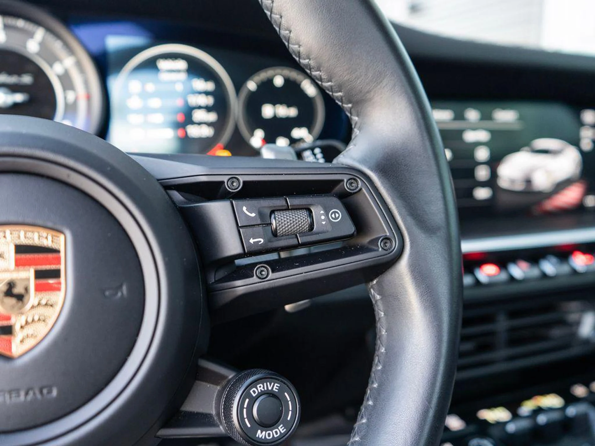 mph020_206780926_tehb_TO_32lgap_I_Dabbw_O8_Lr_Zpu_Fk_7a3576f8e3