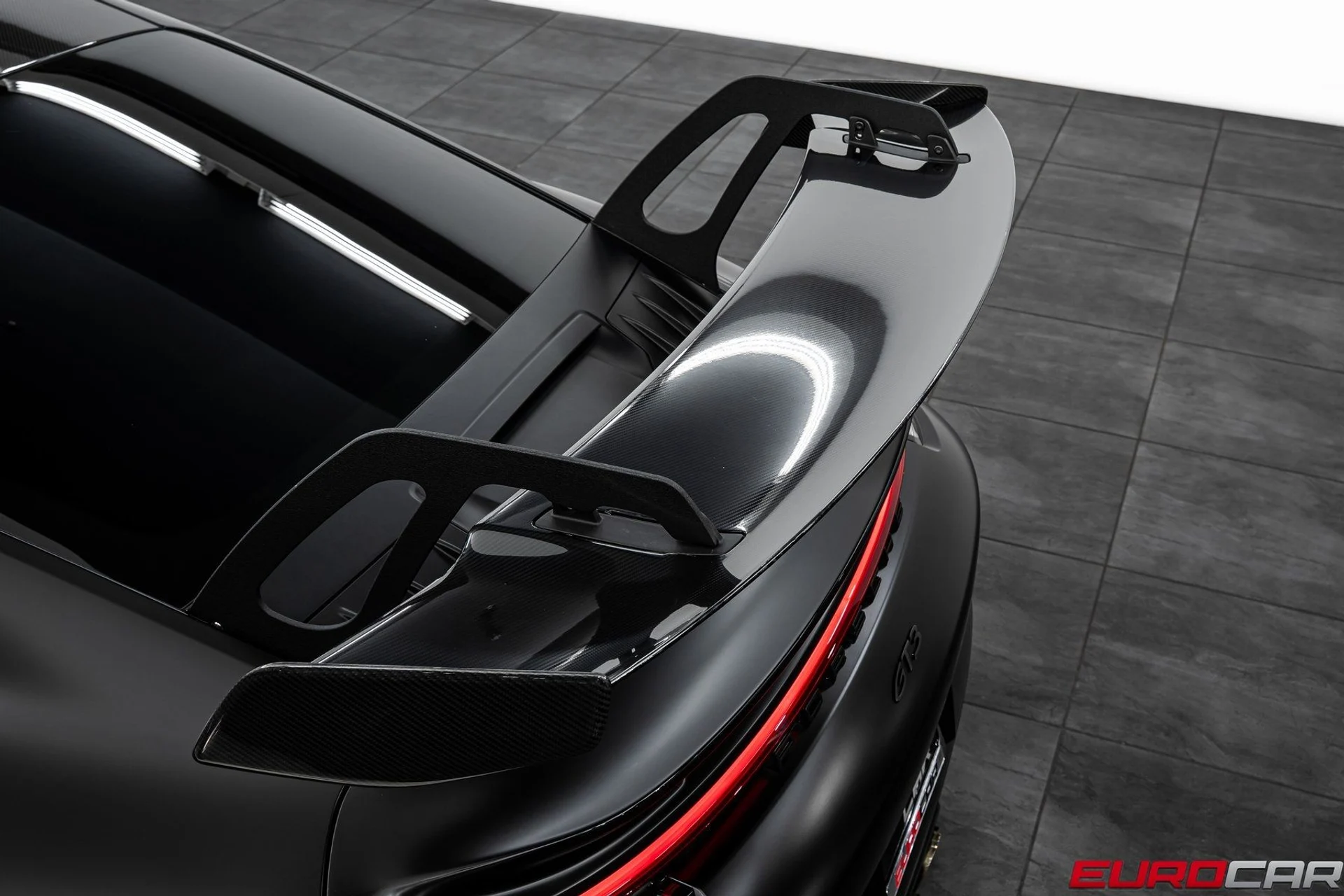 mph020_2068231645_image_21_3b72adfc4d