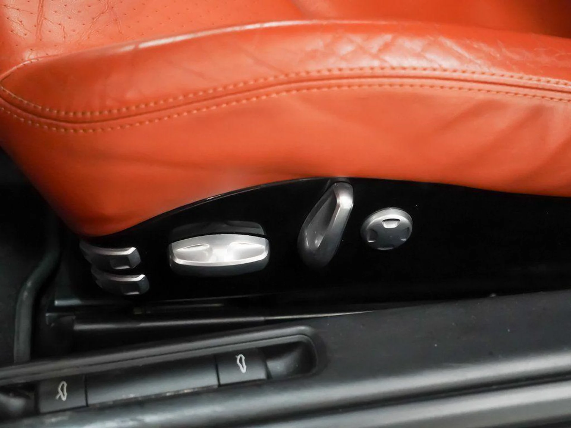 mph020_2075168959_0_Kxc_EZ_wl_O0_T_Ad_NQRIA_Bx49_M9_Qo_481315250c