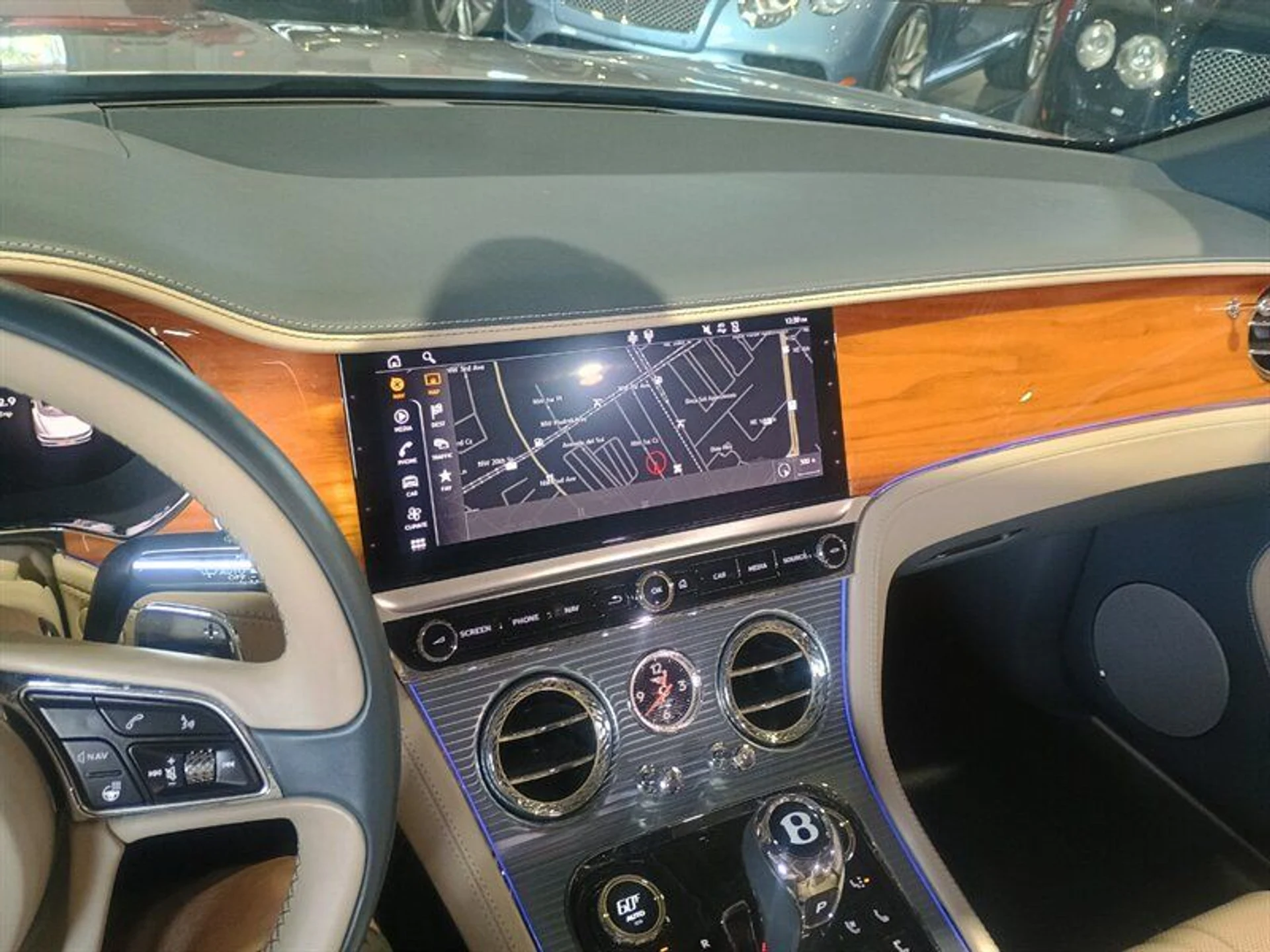 mph020_2077668430_1bd96484ca_800_9029e4b9ab