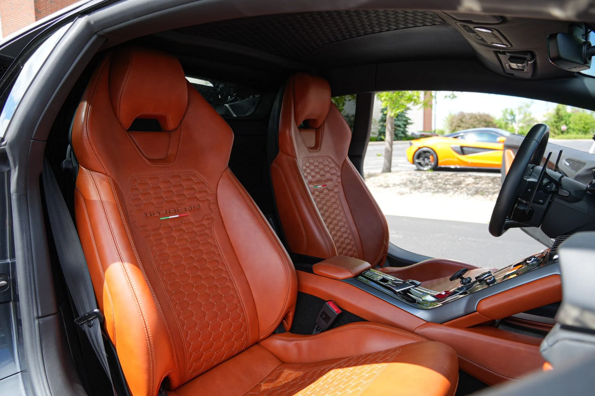 mph020_2080275274_Used_2019_Lamborghini_Huracan_LP_580_2_1779311317_8594a19299