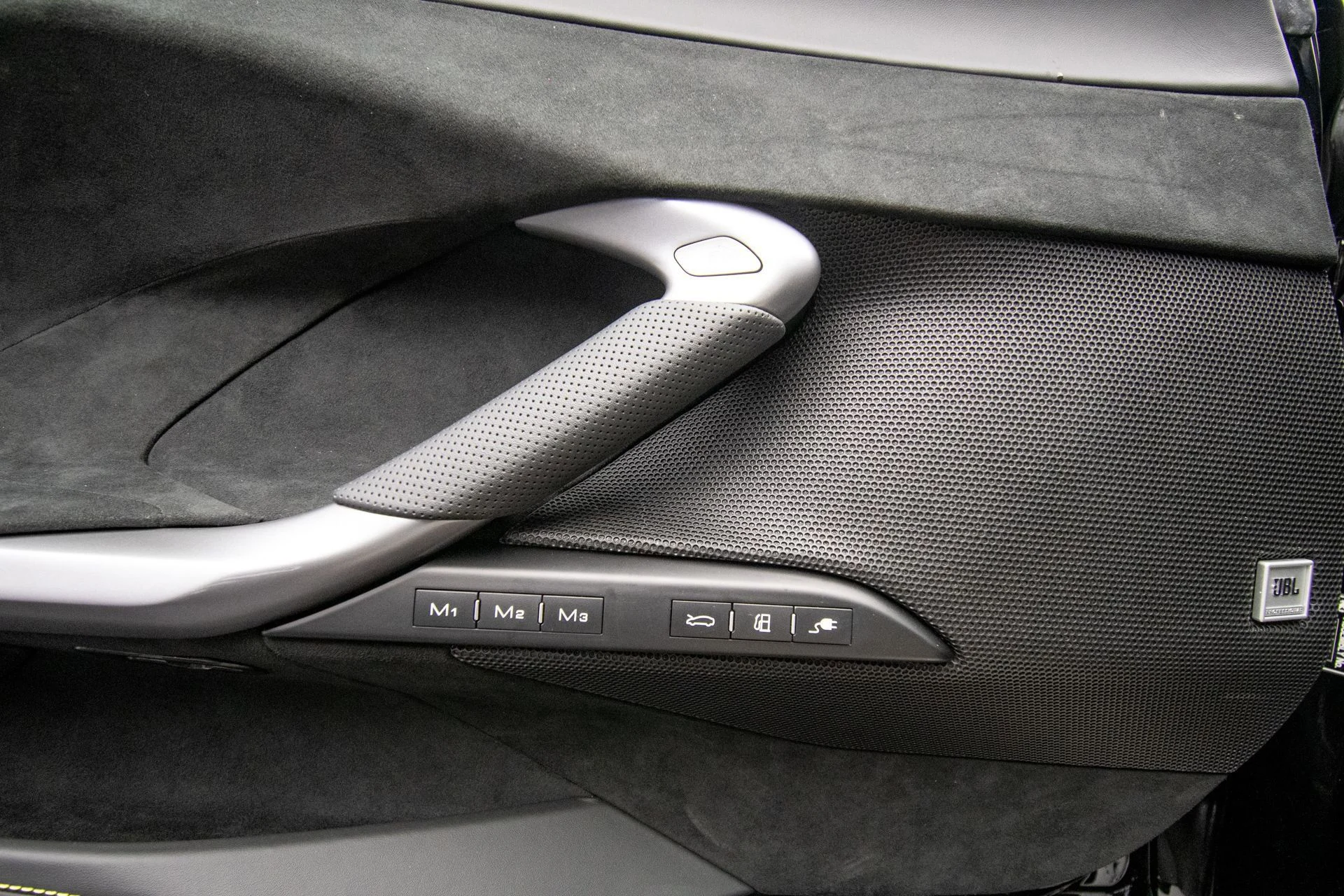 mph020_2094852458_c3c4ad5efd7240c98dd26acf22c6e273_81620b7674