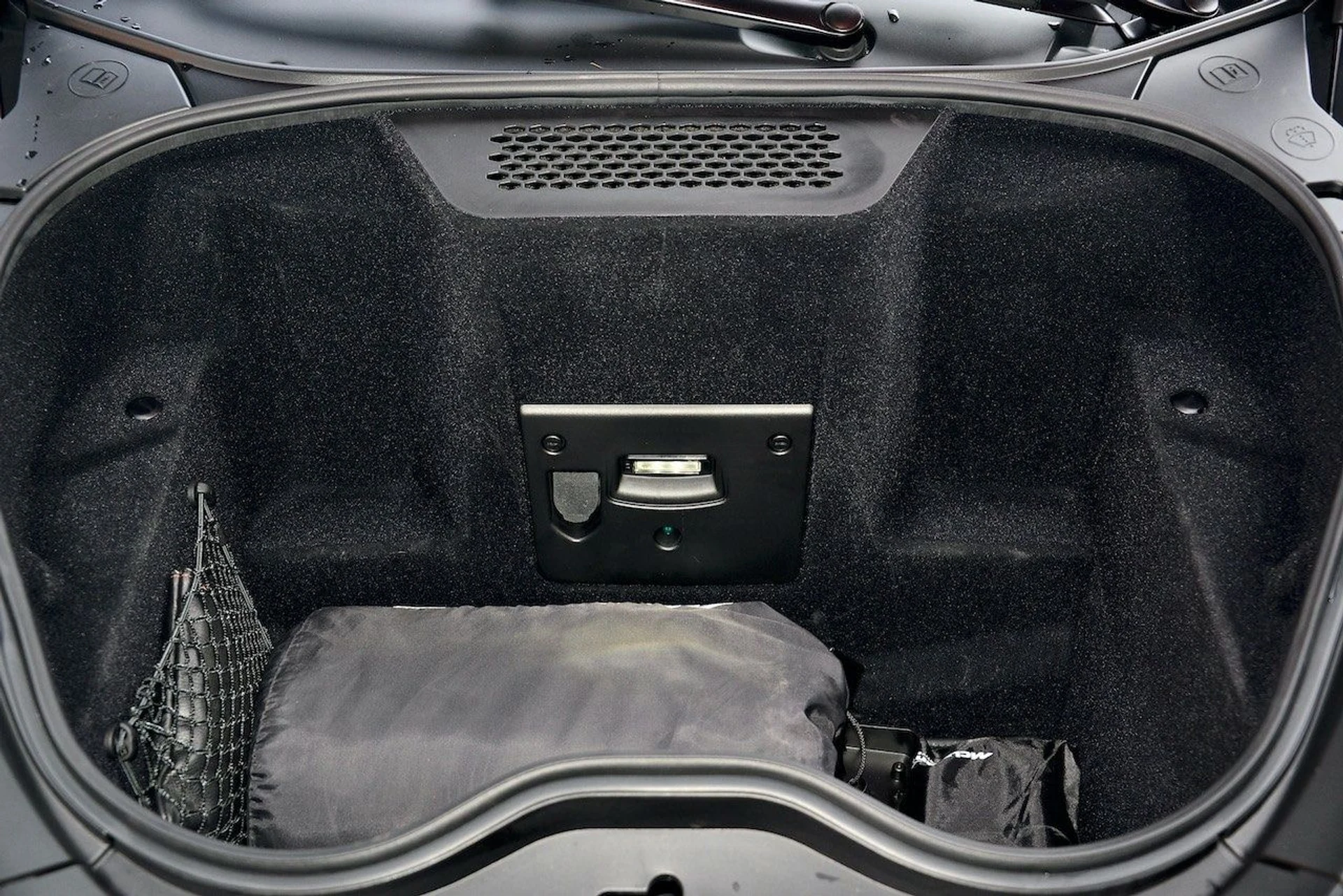 mph020_210084805_040a6db31f8119ee6a1efe092233f770x_6bf66de35f