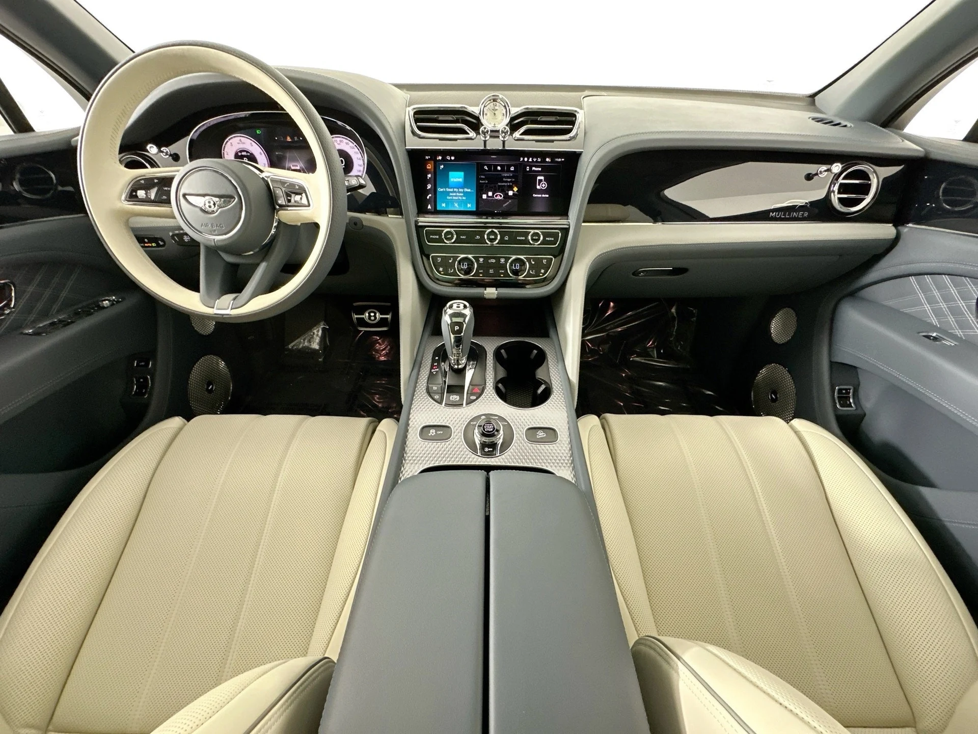 mph020_2113022476_21_0559fc9328