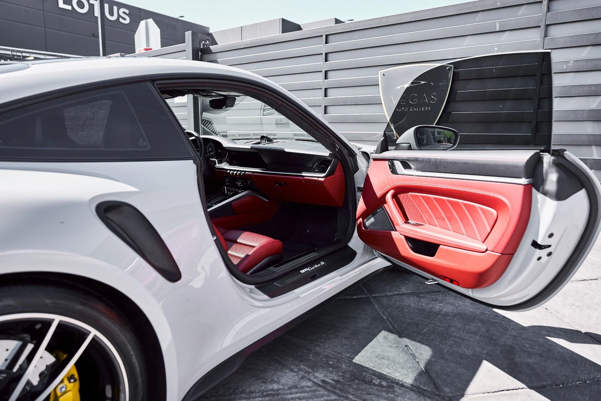 mph020_2117805004_Used_2021_Porsche_911_Turbo_S_1773797028_ef81020285