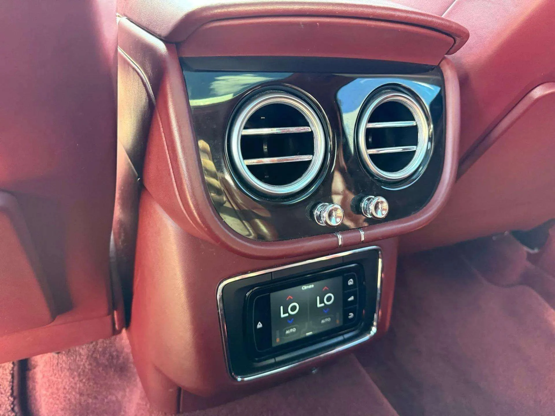 mph020_211863240_fecc71631acc4fdba0a921f537c3355e_0e792dc9e6