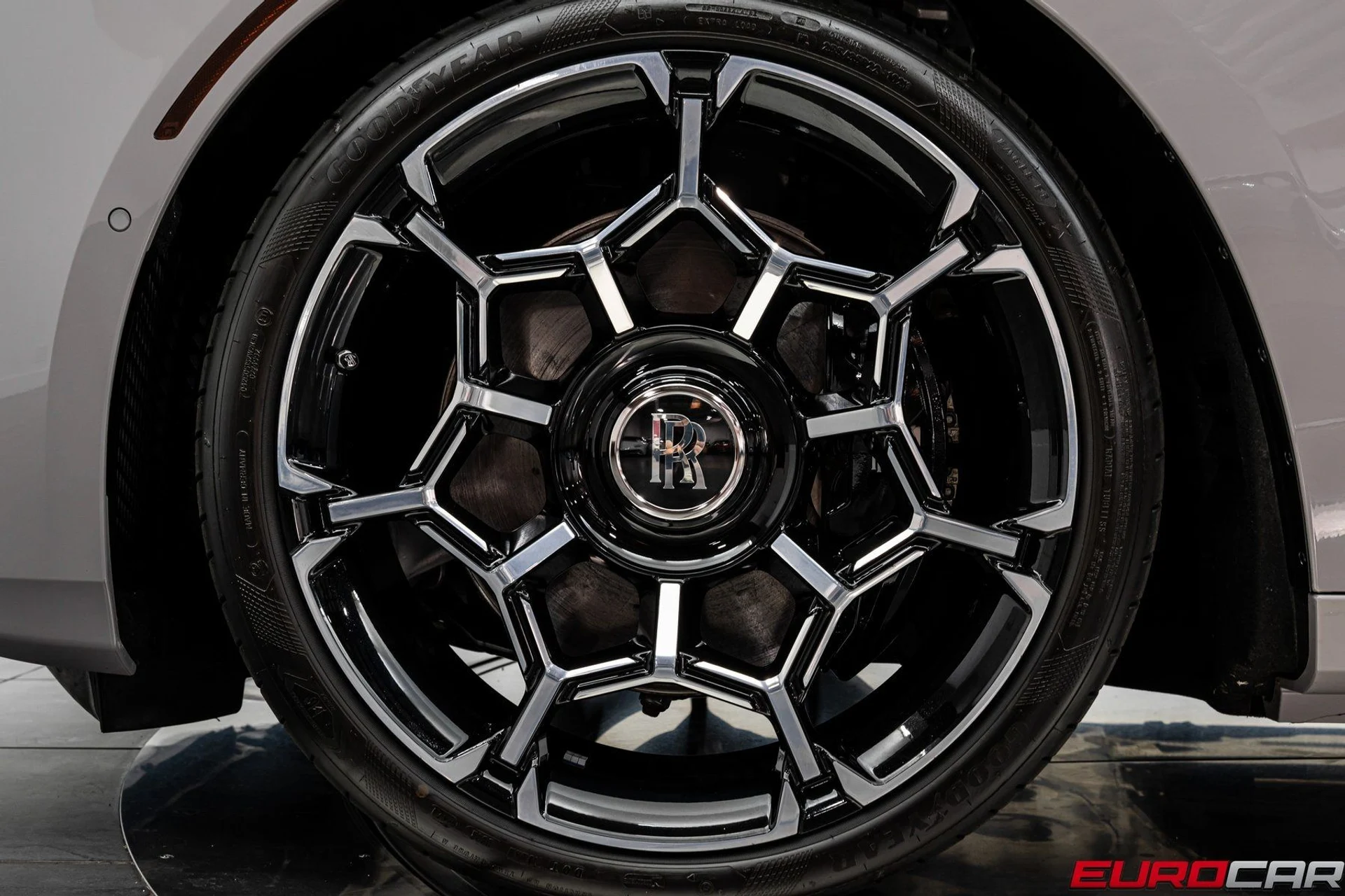 mph020_2118658934_image_21_38d083525f