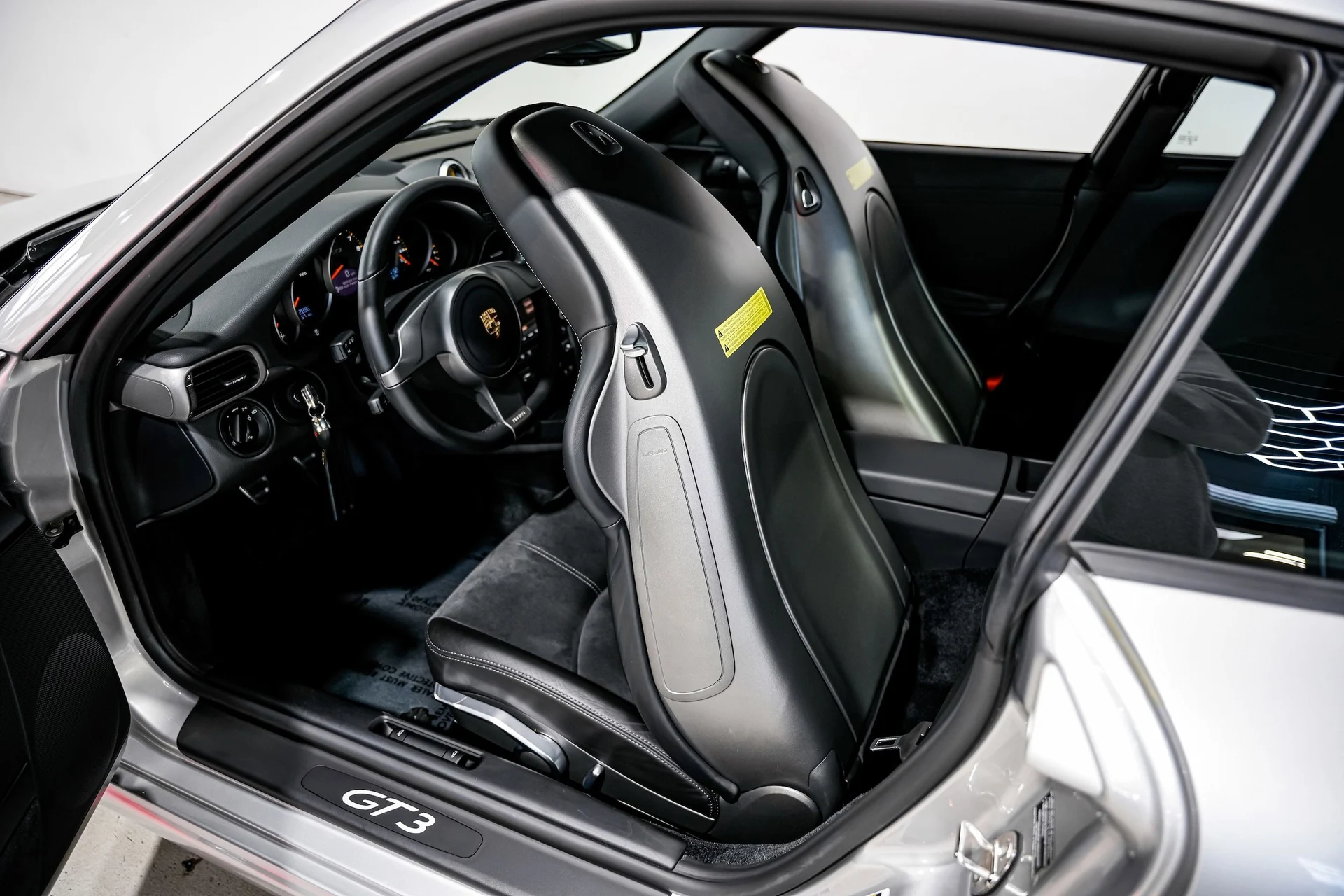 mph020_2119952150_27a9a93b6ad5b0b6f34002ec73d5ad05x_60f4ab2322