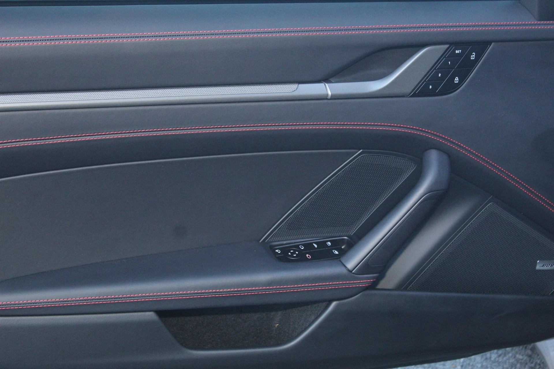 mph020_2125131587_788a14ebaa9b00cb8b39f38919f2c75bx_a25ff73c5b