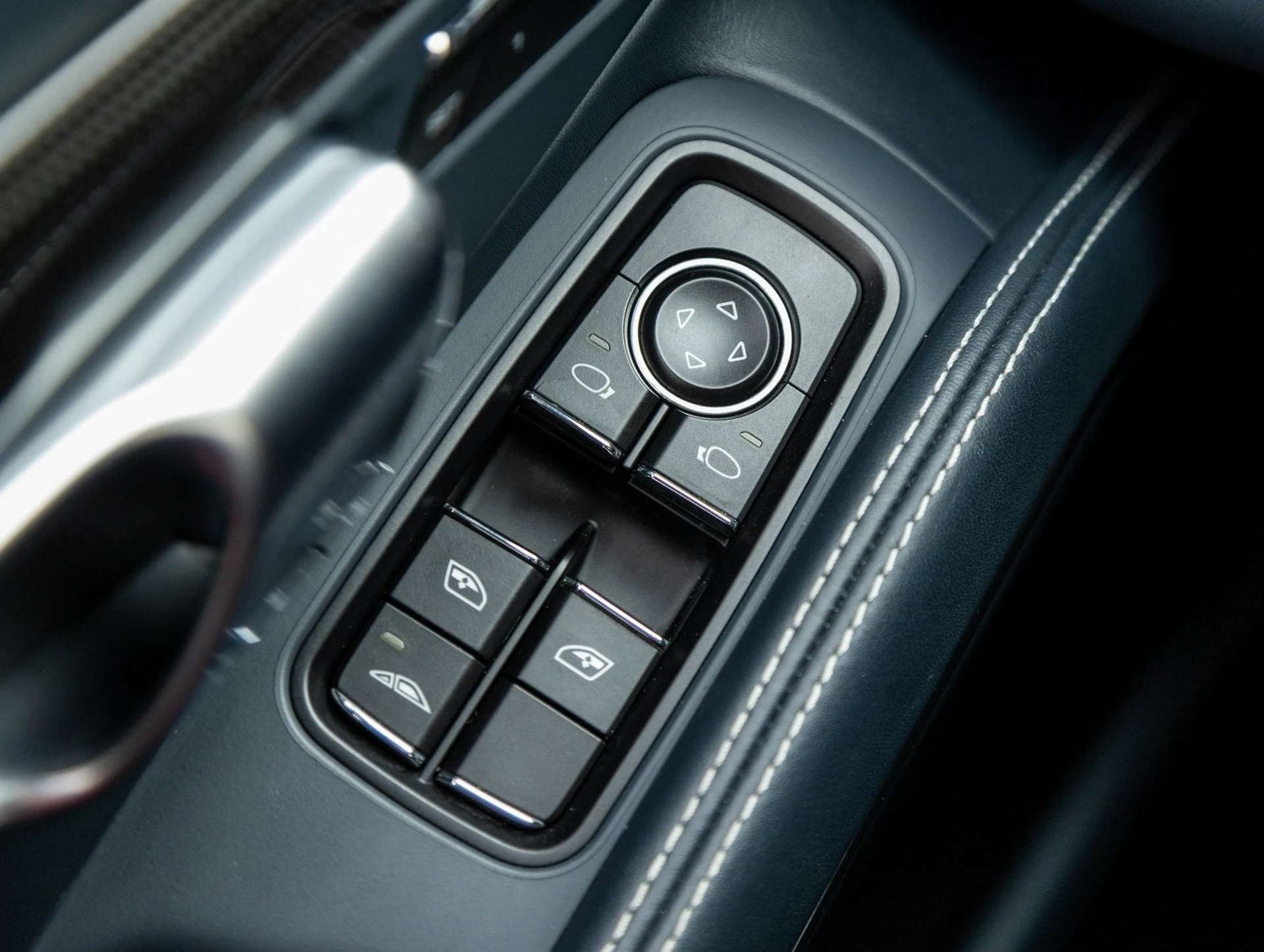 mph020_2125399242_21_7470628eac