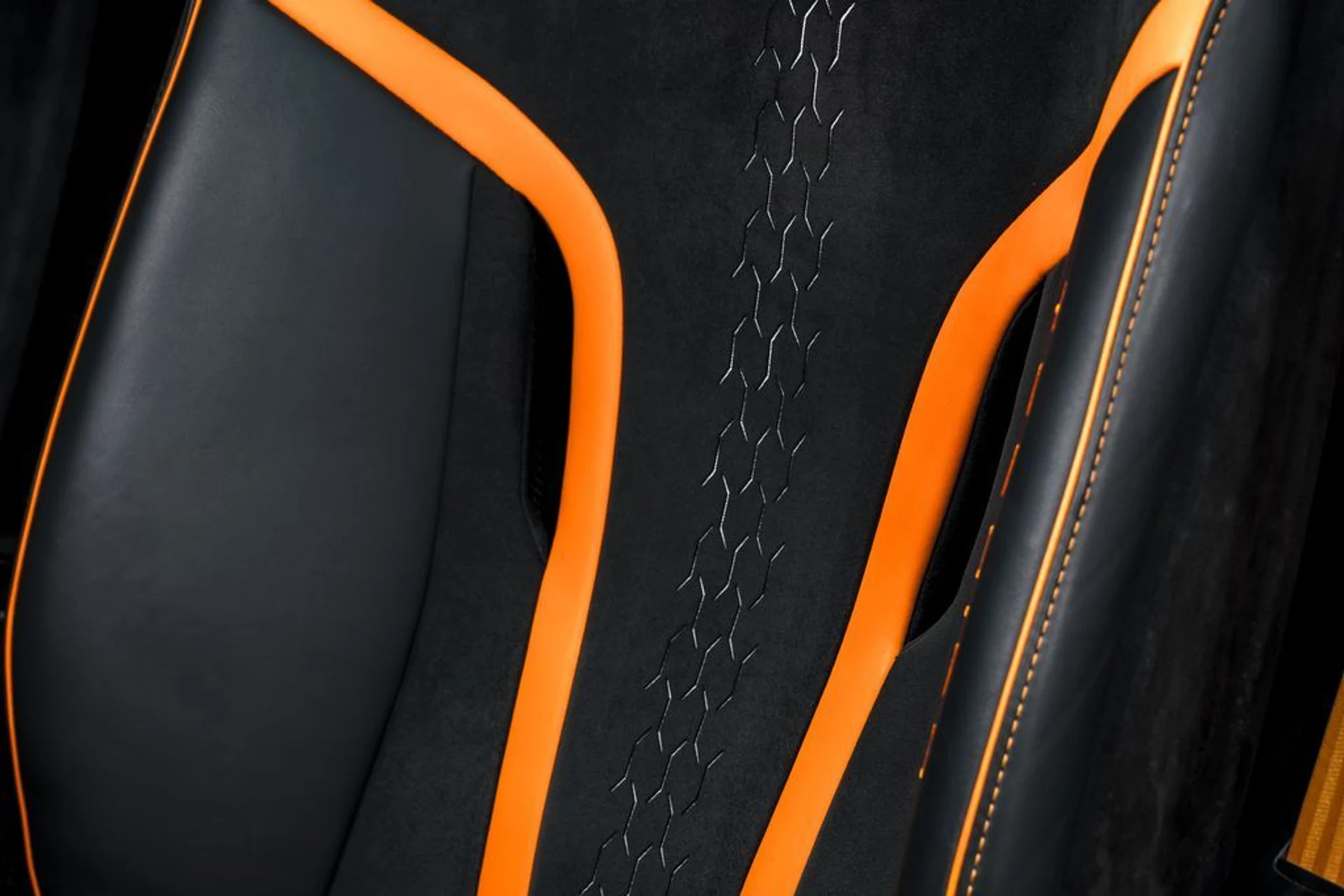 mph020_2130250715_02dd46c33361a7012637d3cb55a88881x_070c0e117b